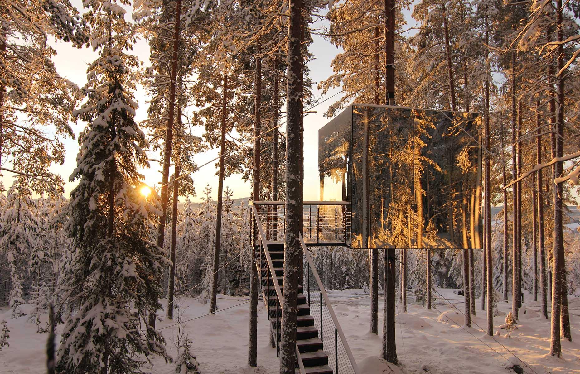 El Mirrorcube, Harads, Suecia