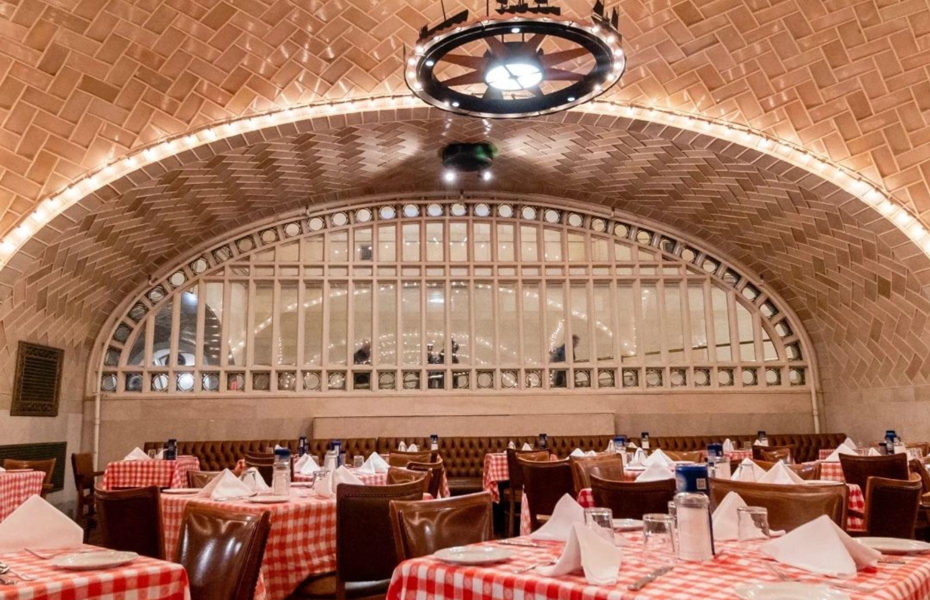 1. Grand Central Oyster Bar & Restaurant, Grand Central Station, New York City, New York, USA