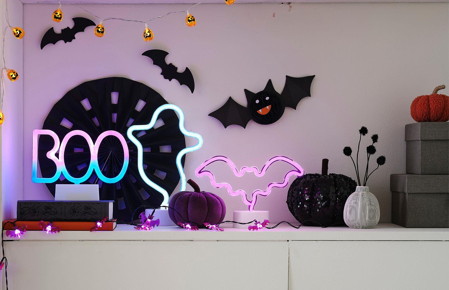 Cut out spiderwebs