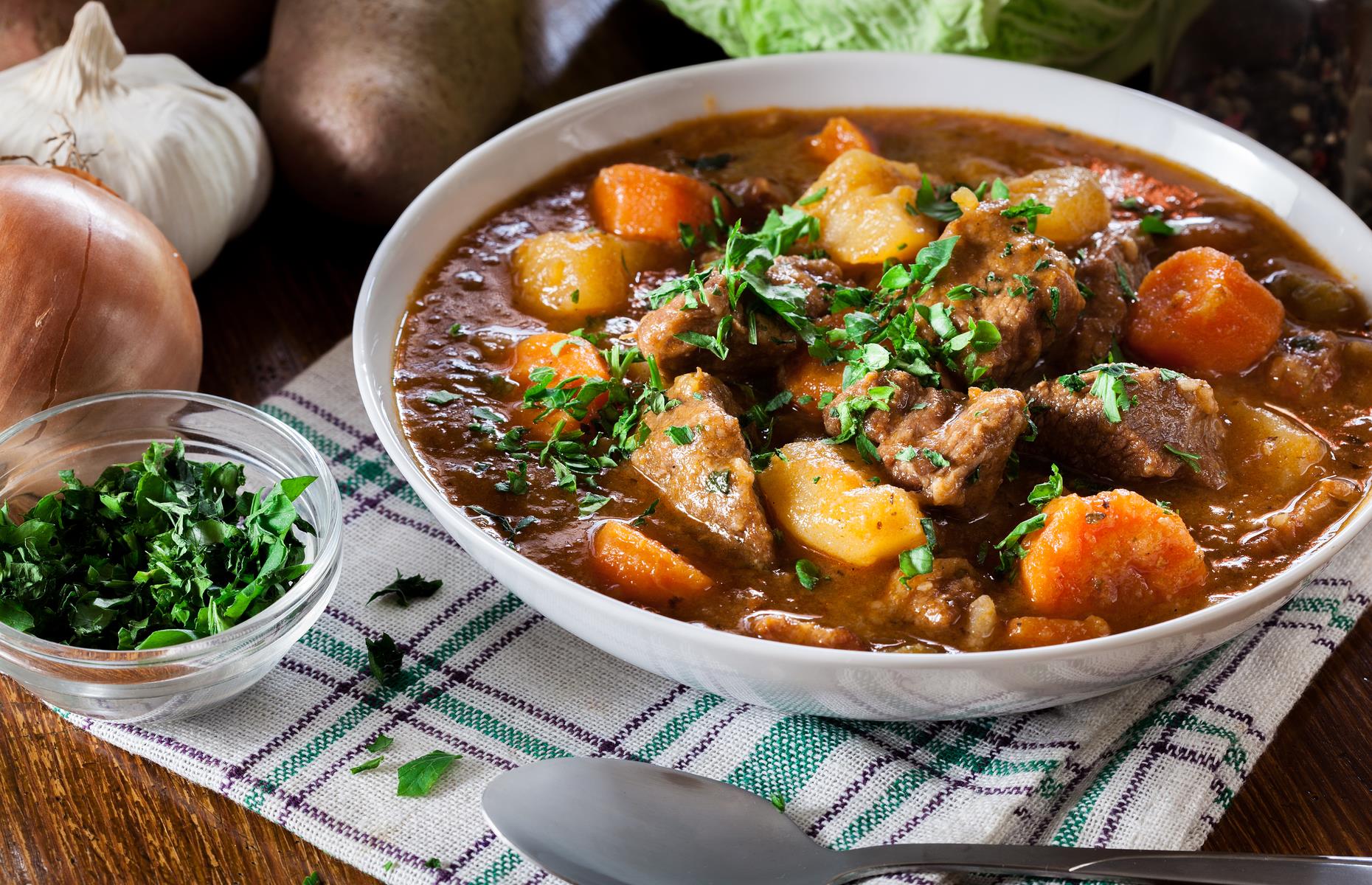 Lamb stew in ale