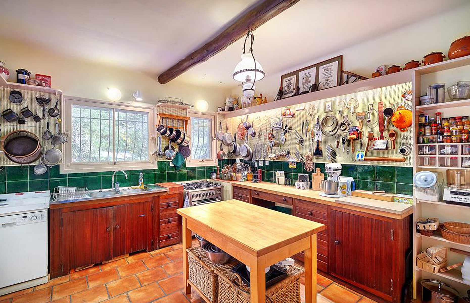 Julia Child's charming cottage: endearing details