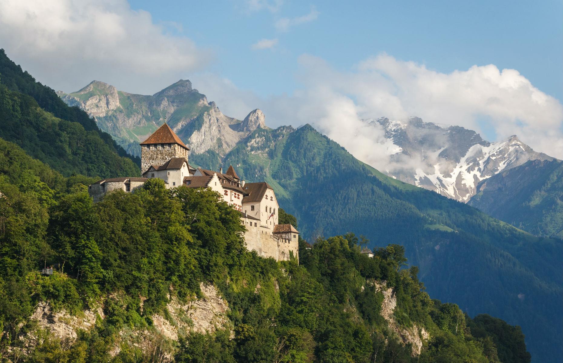 Liechtenstein: £118,400