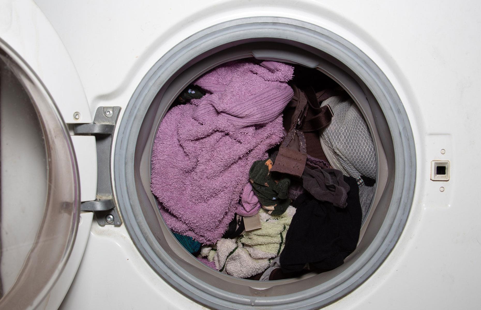 Overloading the washing machine