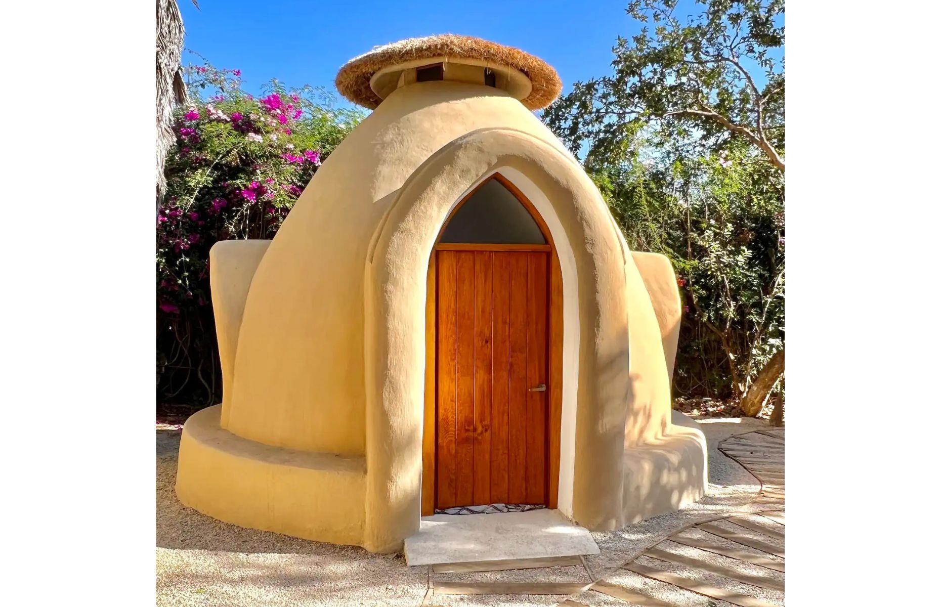 Dinky dome home, Mexico City, Mexico