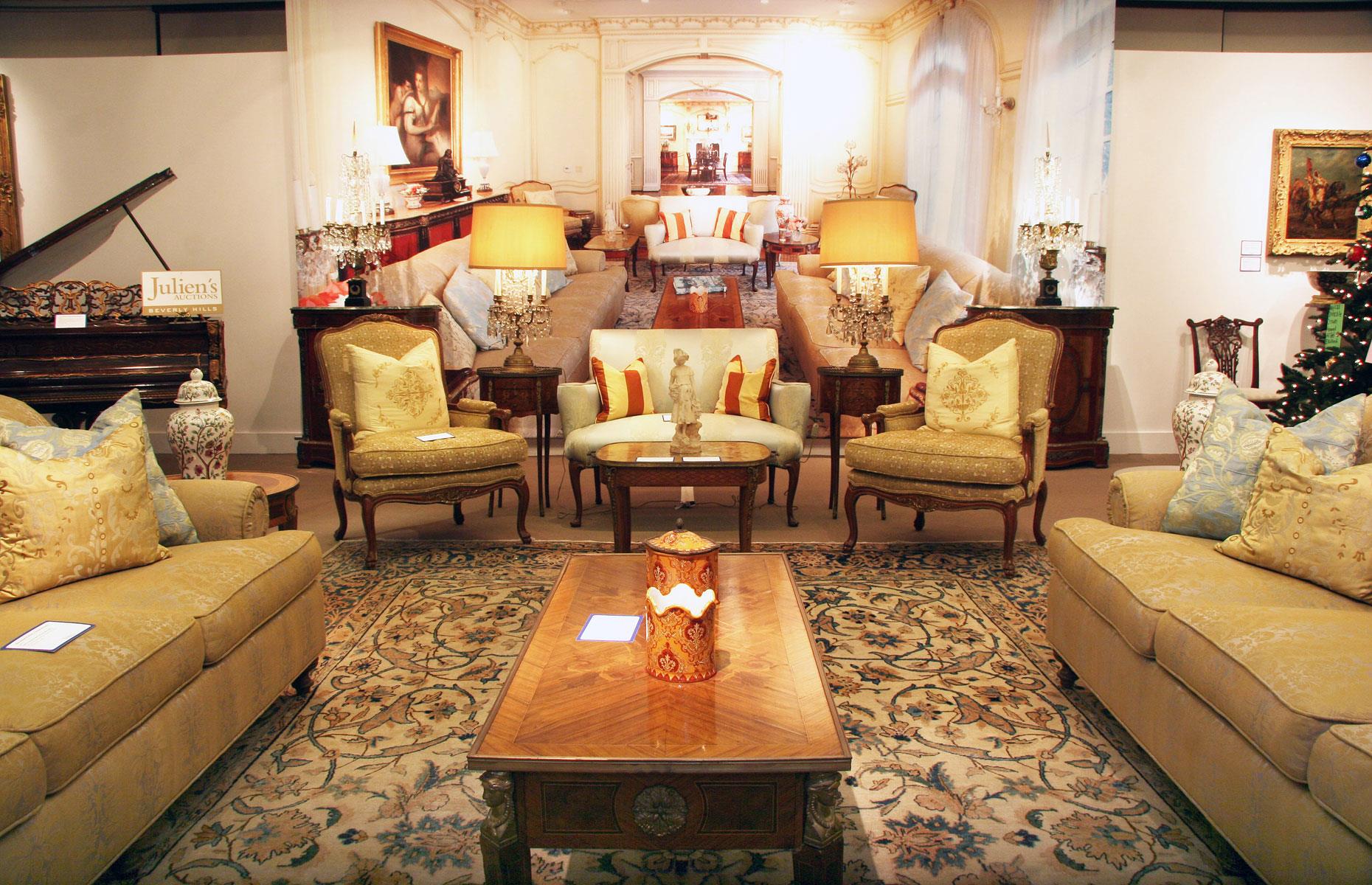 Michael Jackson's Holmby Hills rental château