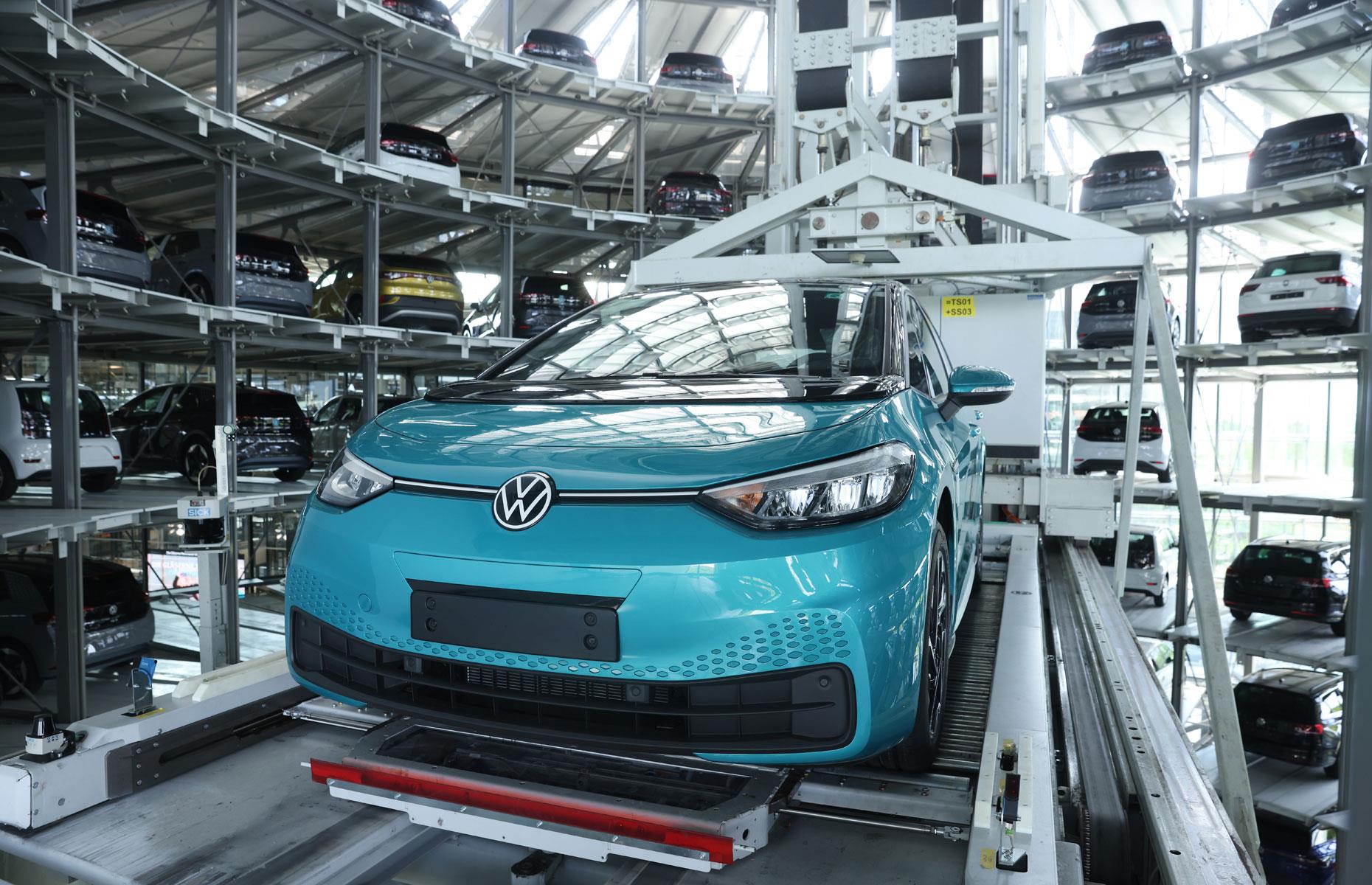 10. Germany, electric cars share: 6.5%