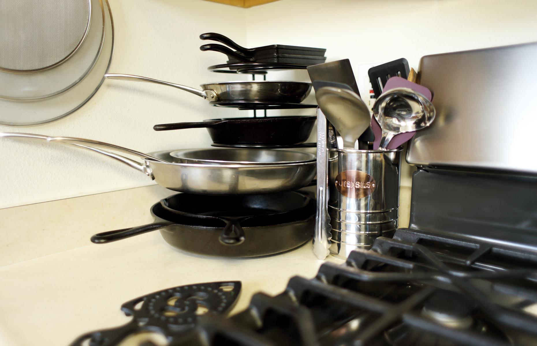 Pan stackers