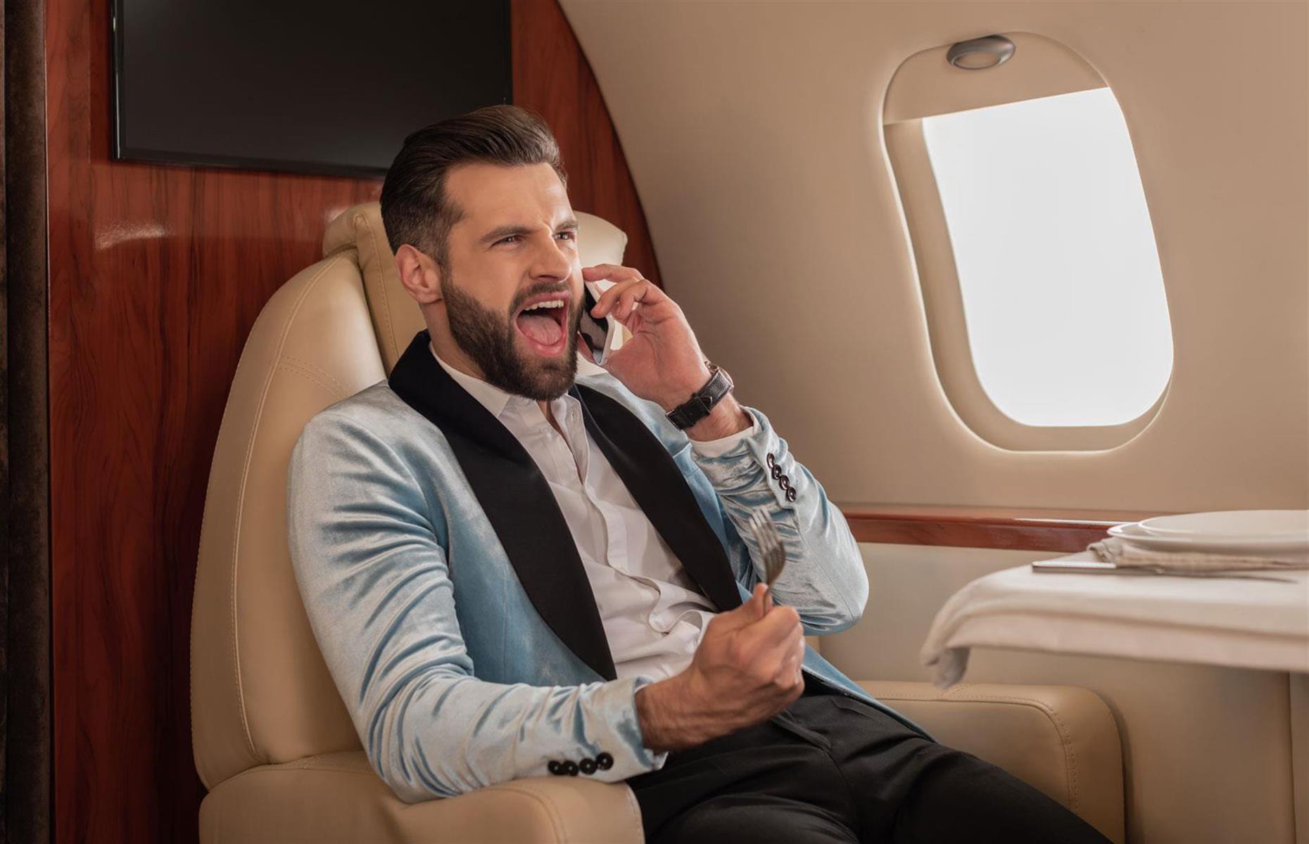 Attention à la crise de nerfs en jet privé…