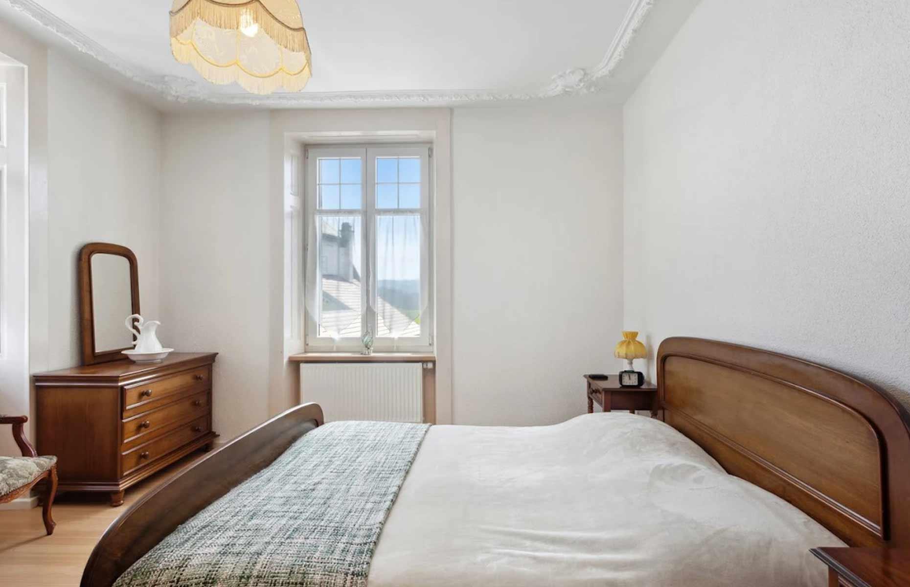 Historic villa, Jura, Switzerland: £744,000 ($963k)