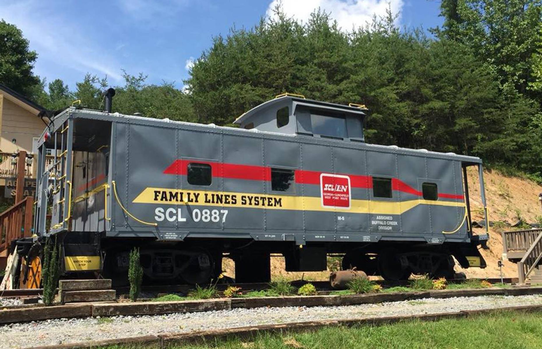 Seaboard Coastline caboose, North Carolina, USA