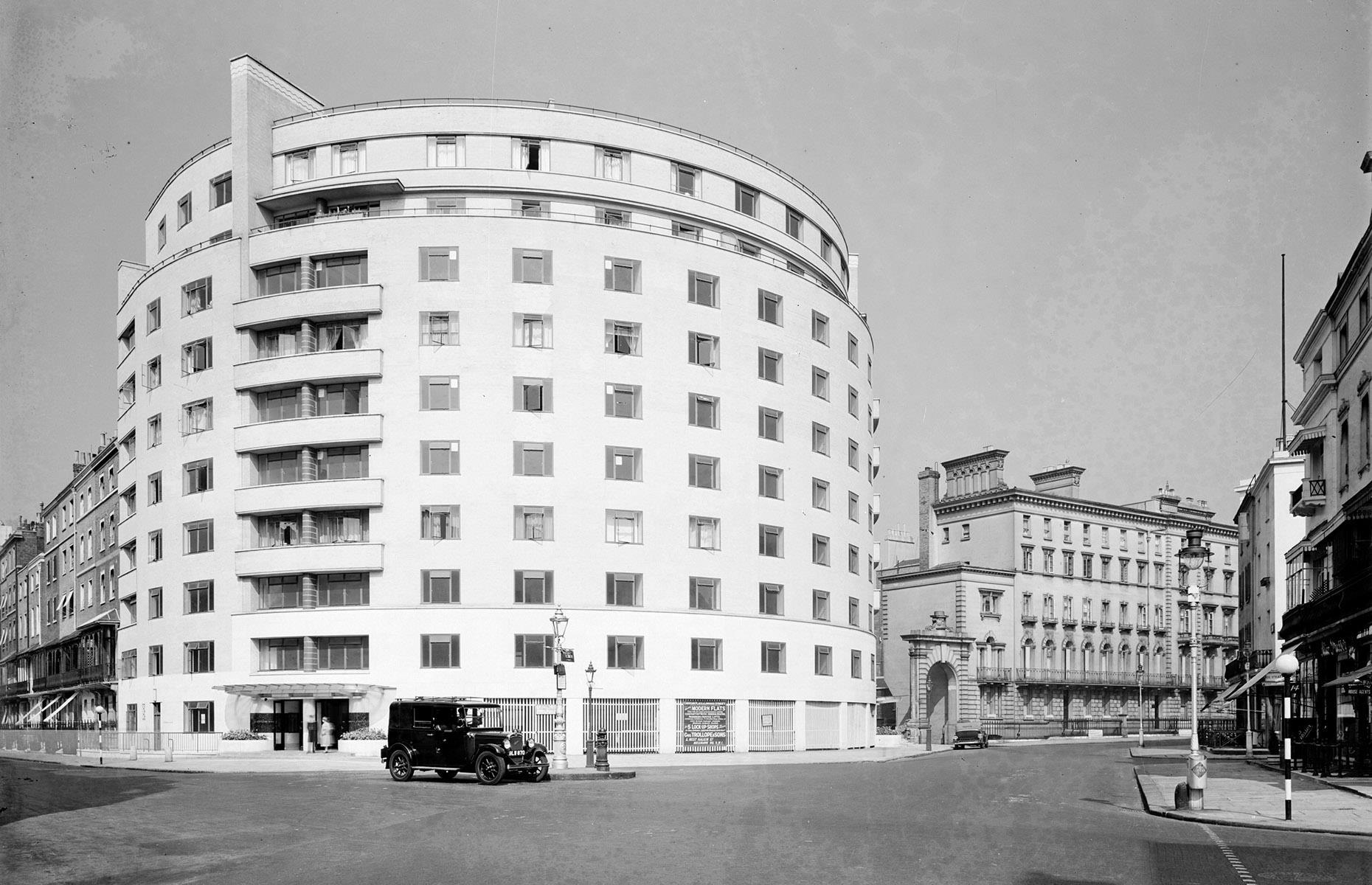 1934: Una obra maestra modernista