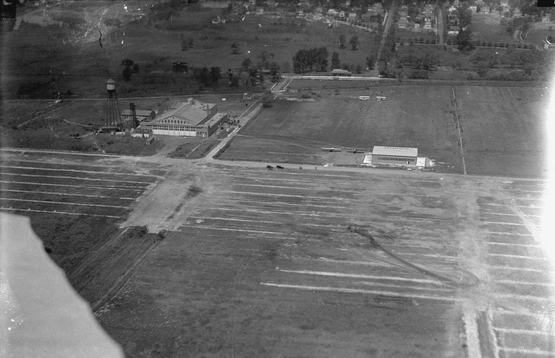1926: New Jersey Airport, Teterboro, New Jersey