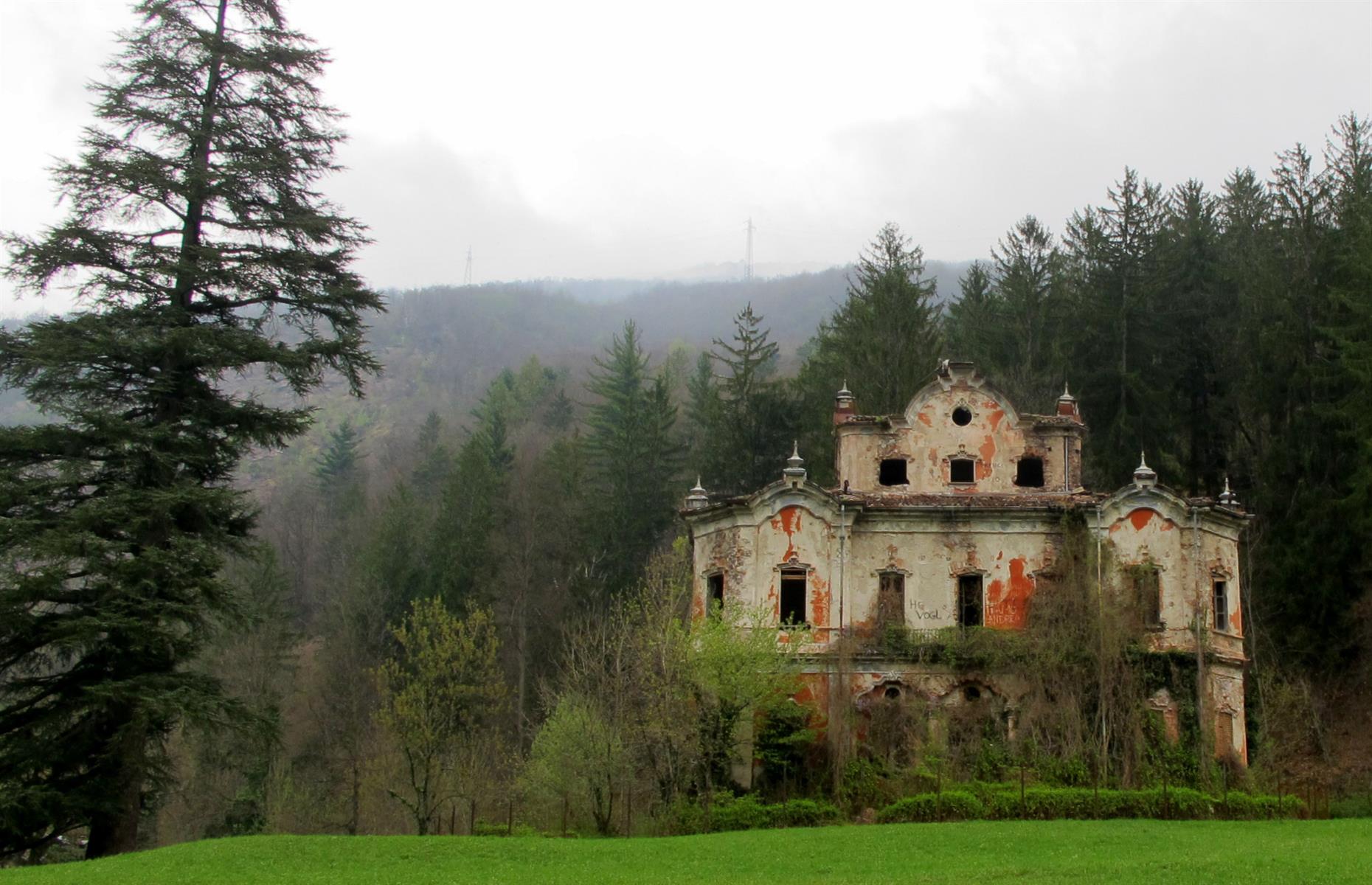 Villa de Vecchi, Cortenova, Italy