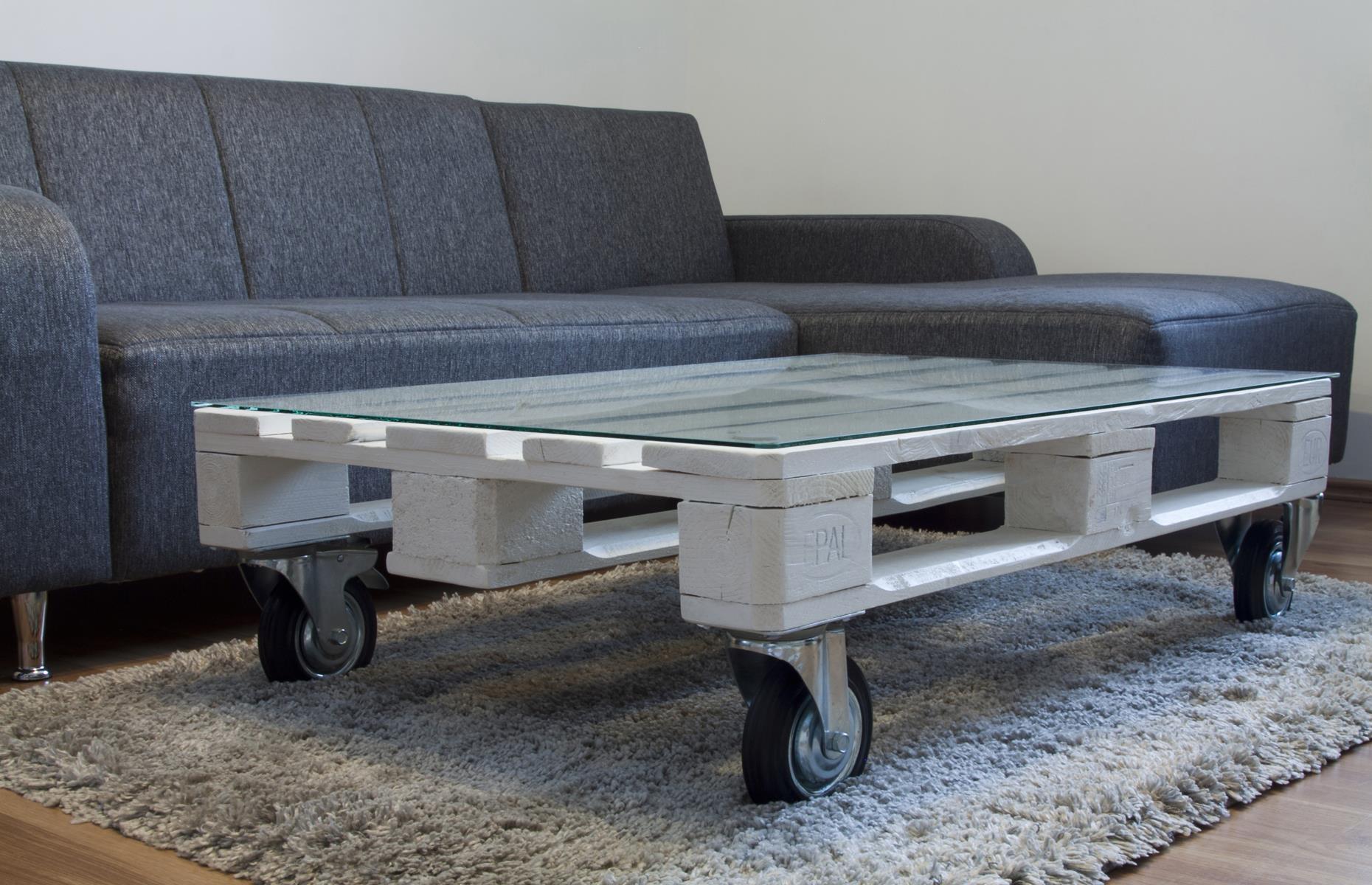 Glaze a pallet coffee table