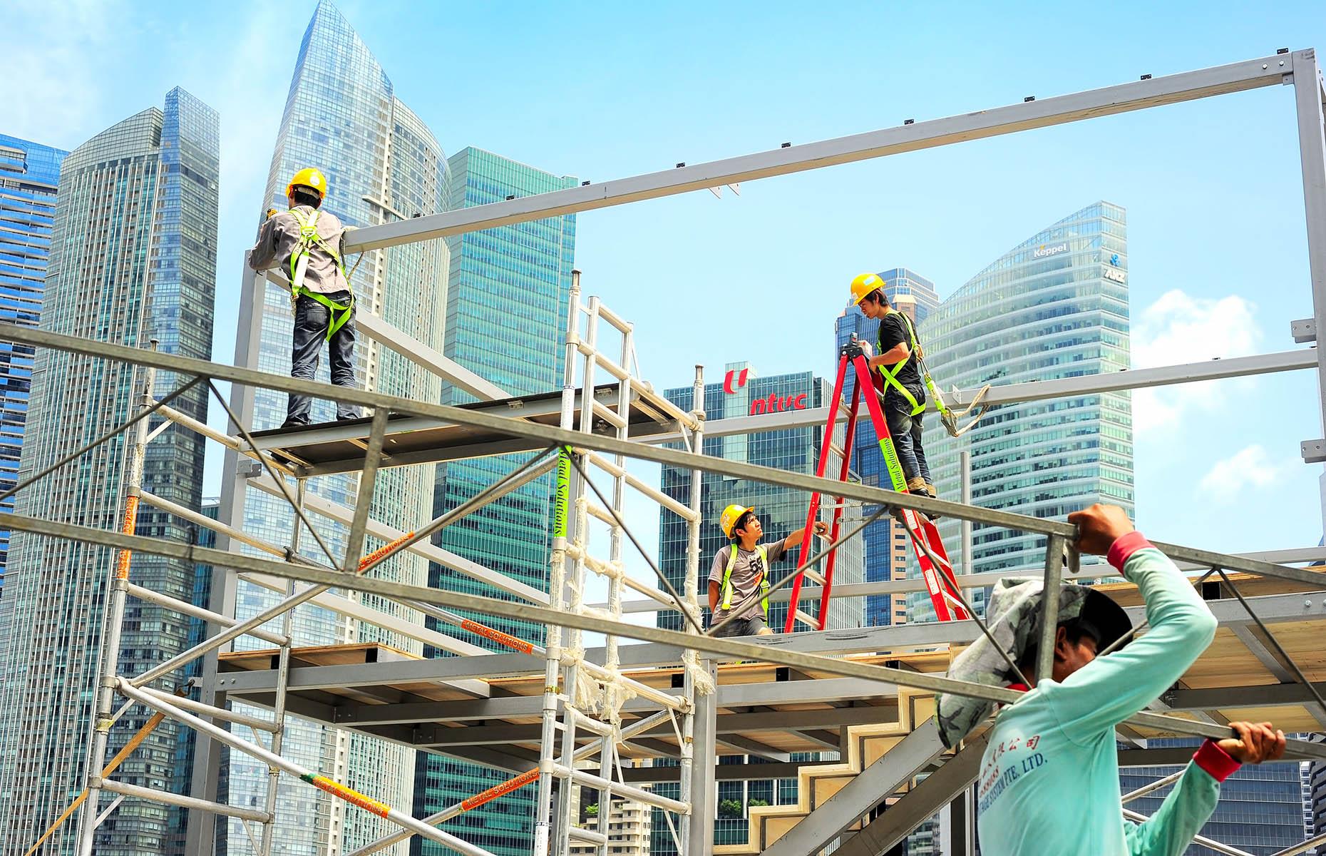 Singapore, Gini income index score: 43.3