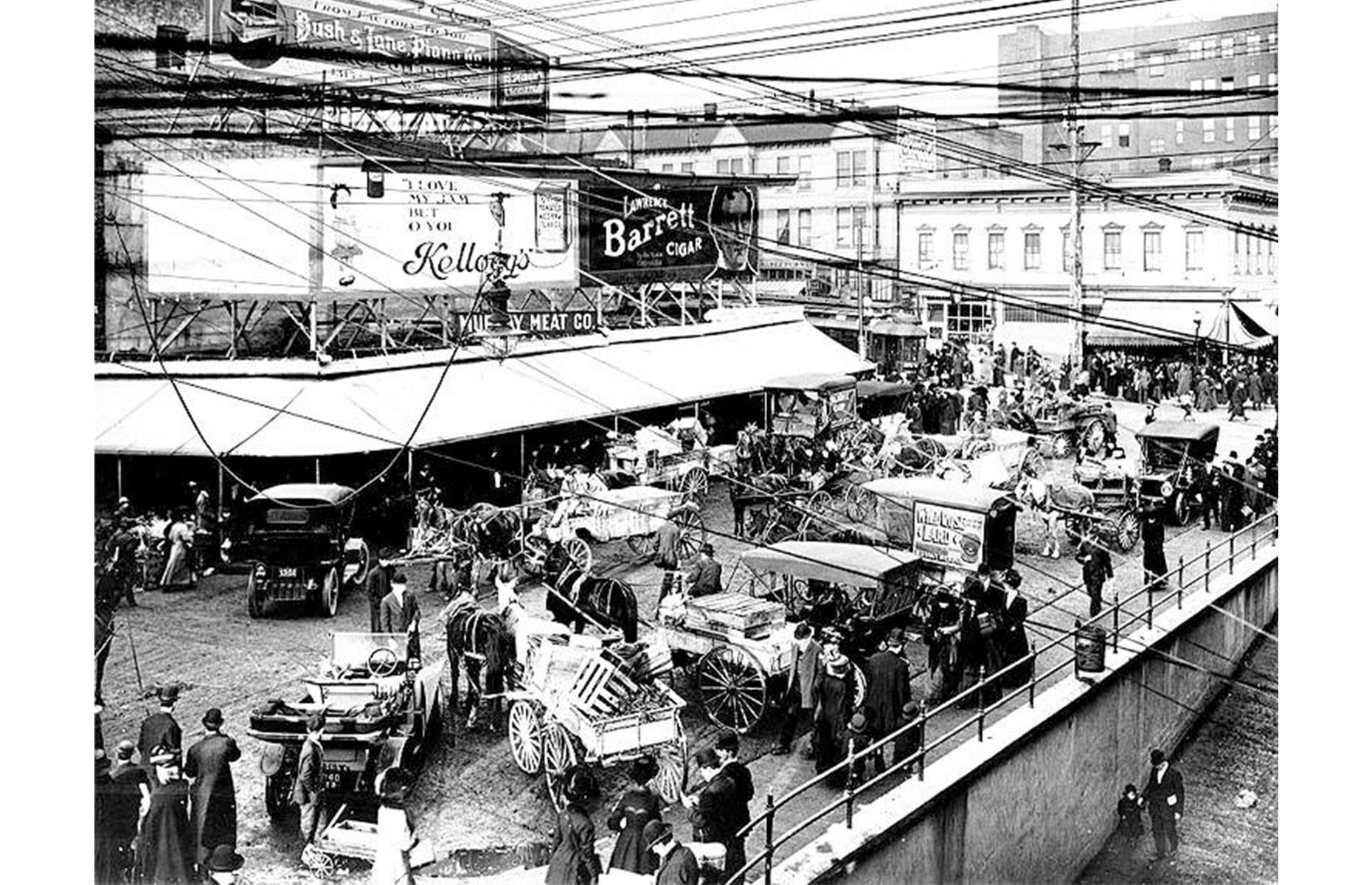 Pike Place Market, Seattle, Washington, USA (1910)