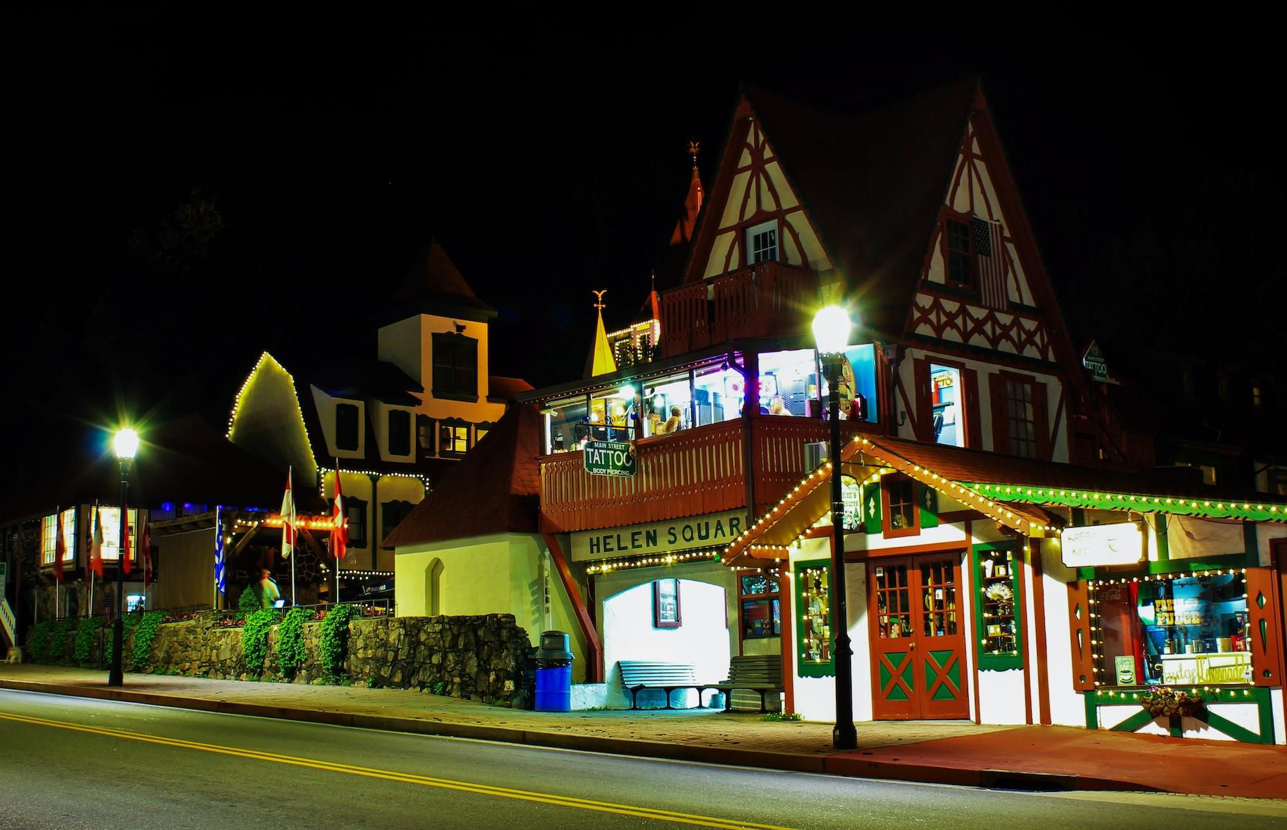 Georgia: Helen’s Christmas Market, Helen