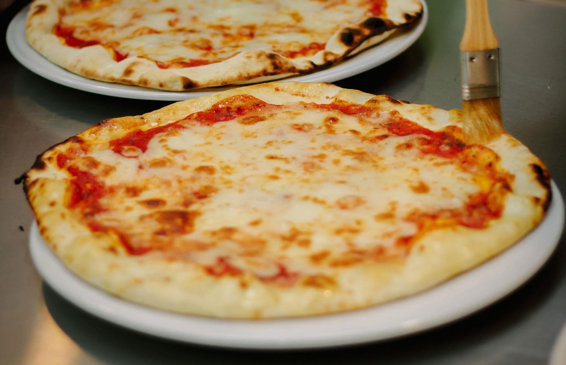 Brush the crust 