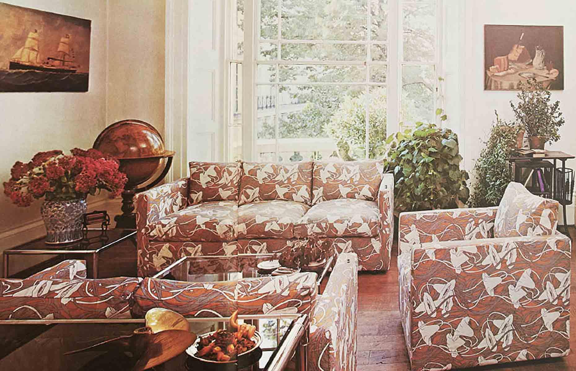 1970s floral living room