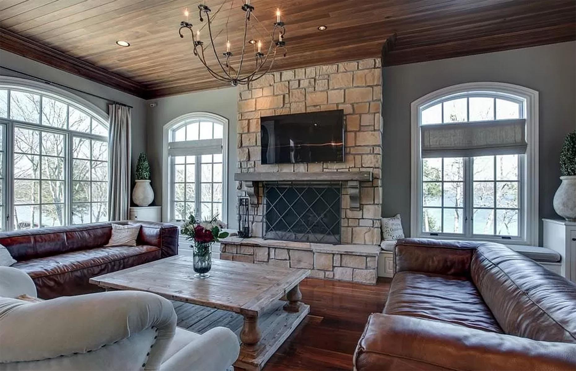 Kelly Clarkson's Tennessee mansion: sold for $7 million
