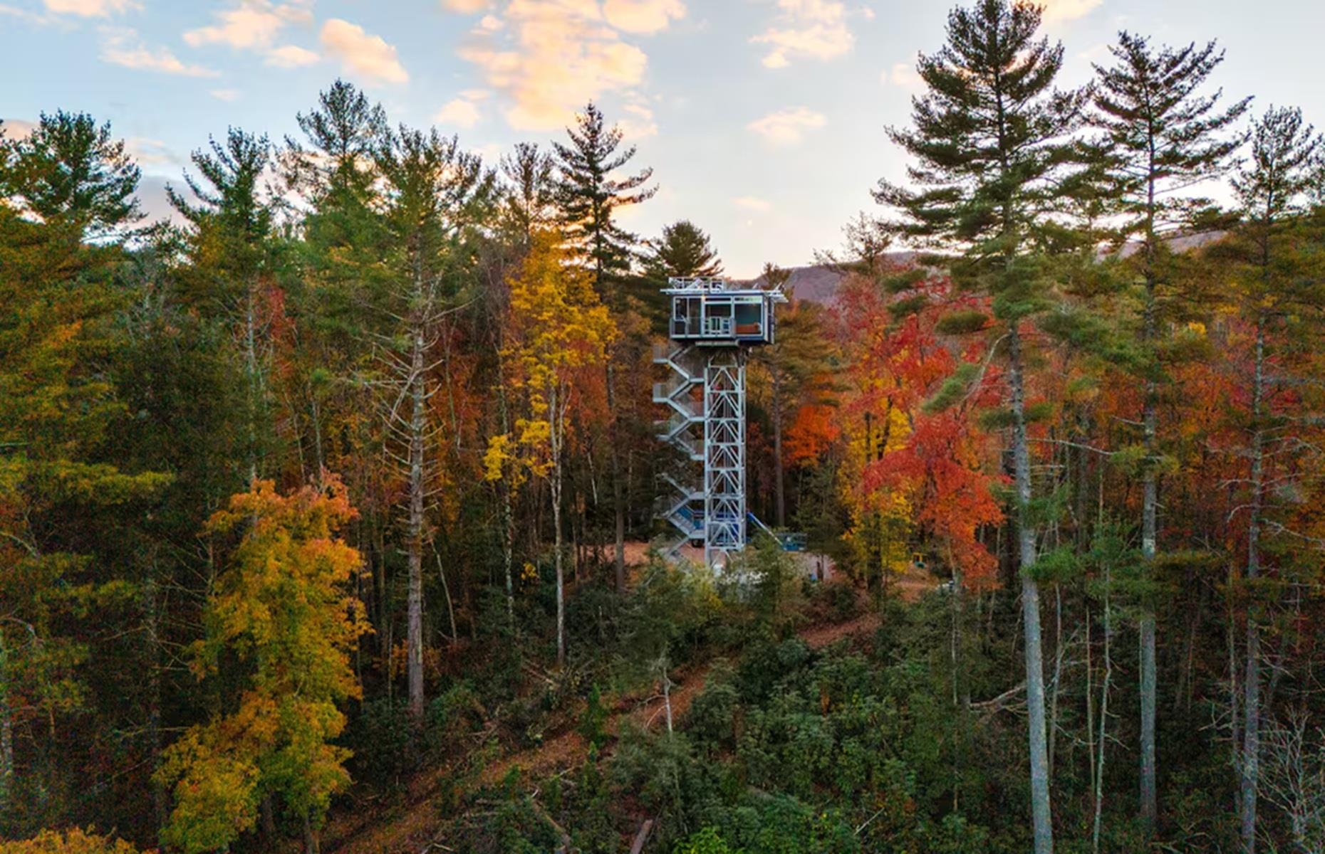 River Forest Lookout, Georgia, USA