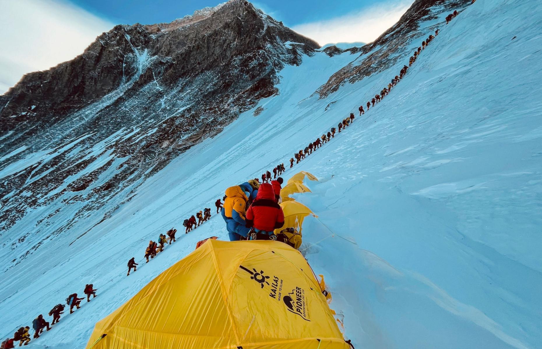 A crowded summit