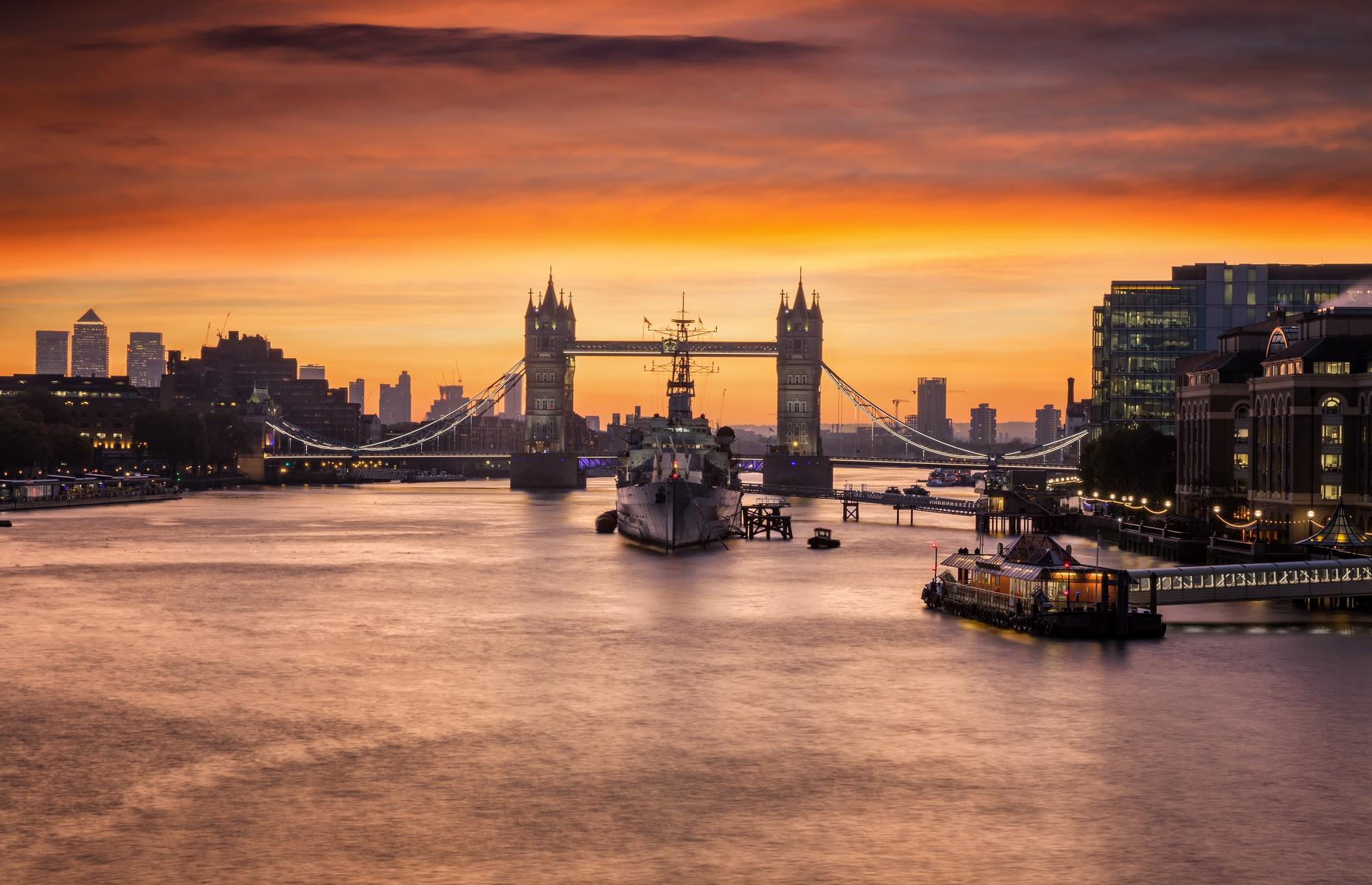 River Thames, central London, England