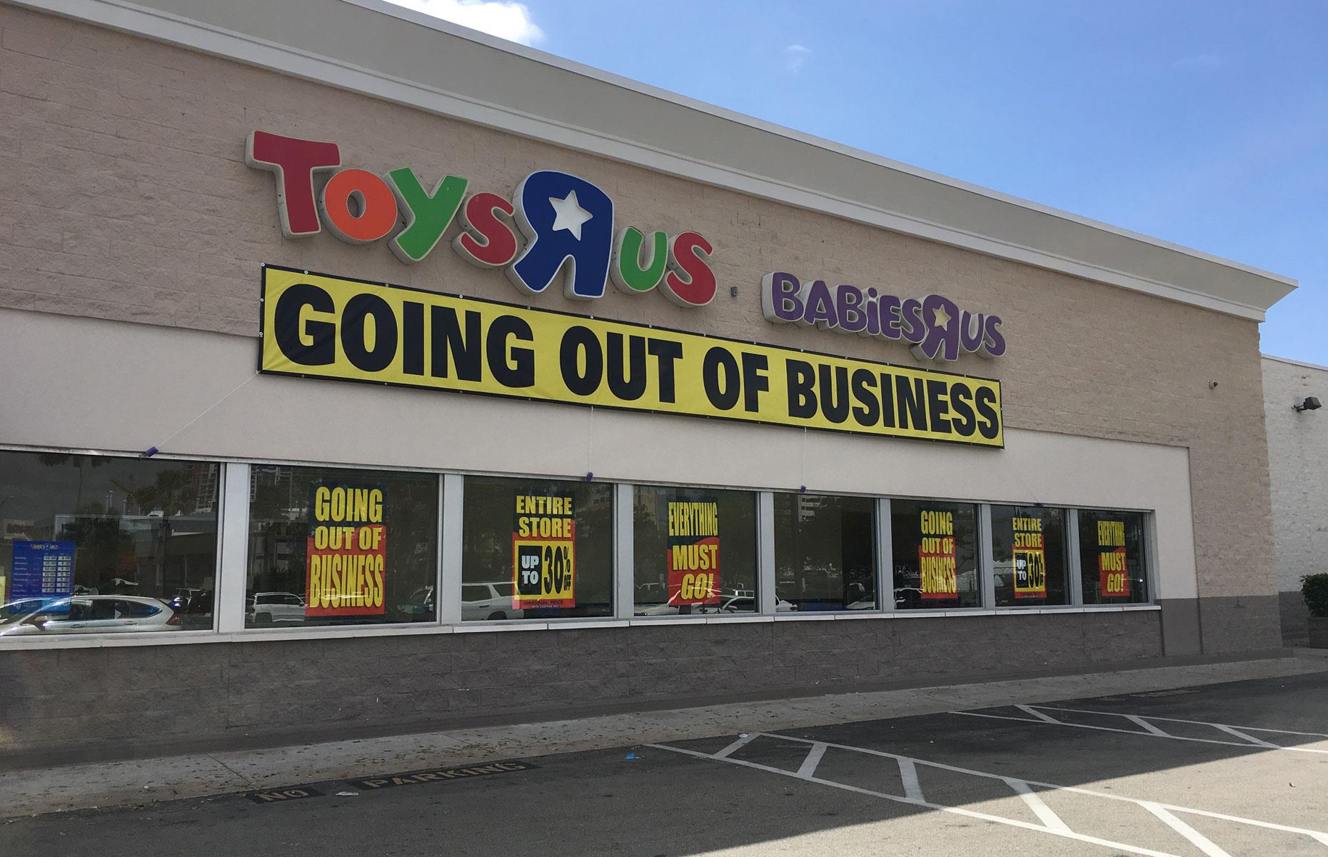 Toys “R” Us: 735 stores