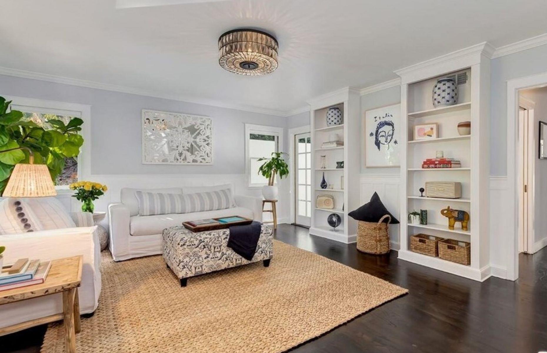 Margot Robbie: Bungalow in Hollywood