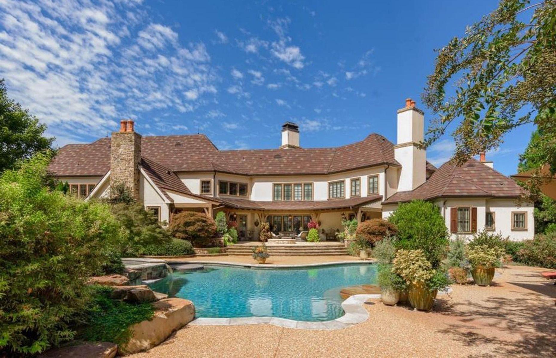 Dwayne ‘The Rock’ Johnson's equestrian estate: listed for $7.5 million