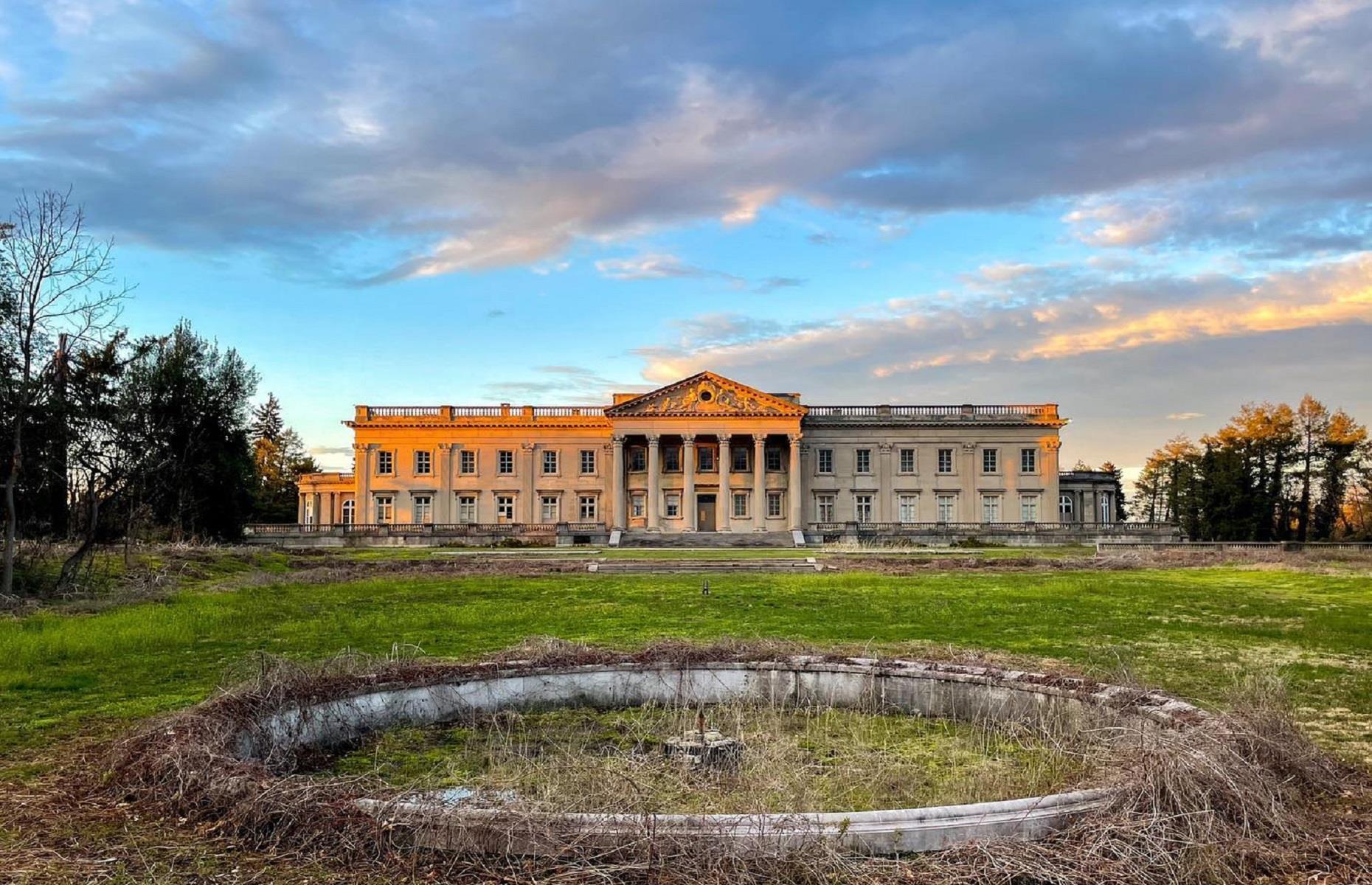 Hinter der Fassade von Lynnewood Hall