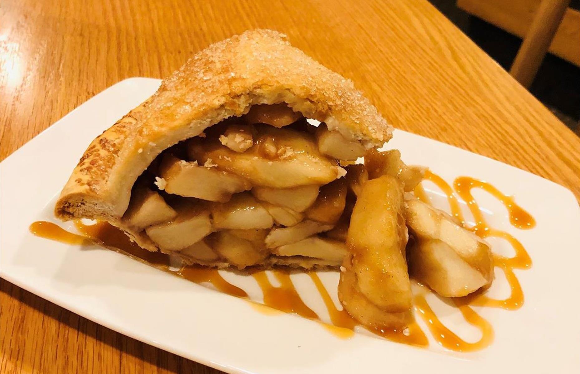 Rhode Island: apple pie, Gregg's Restaurant, various locations