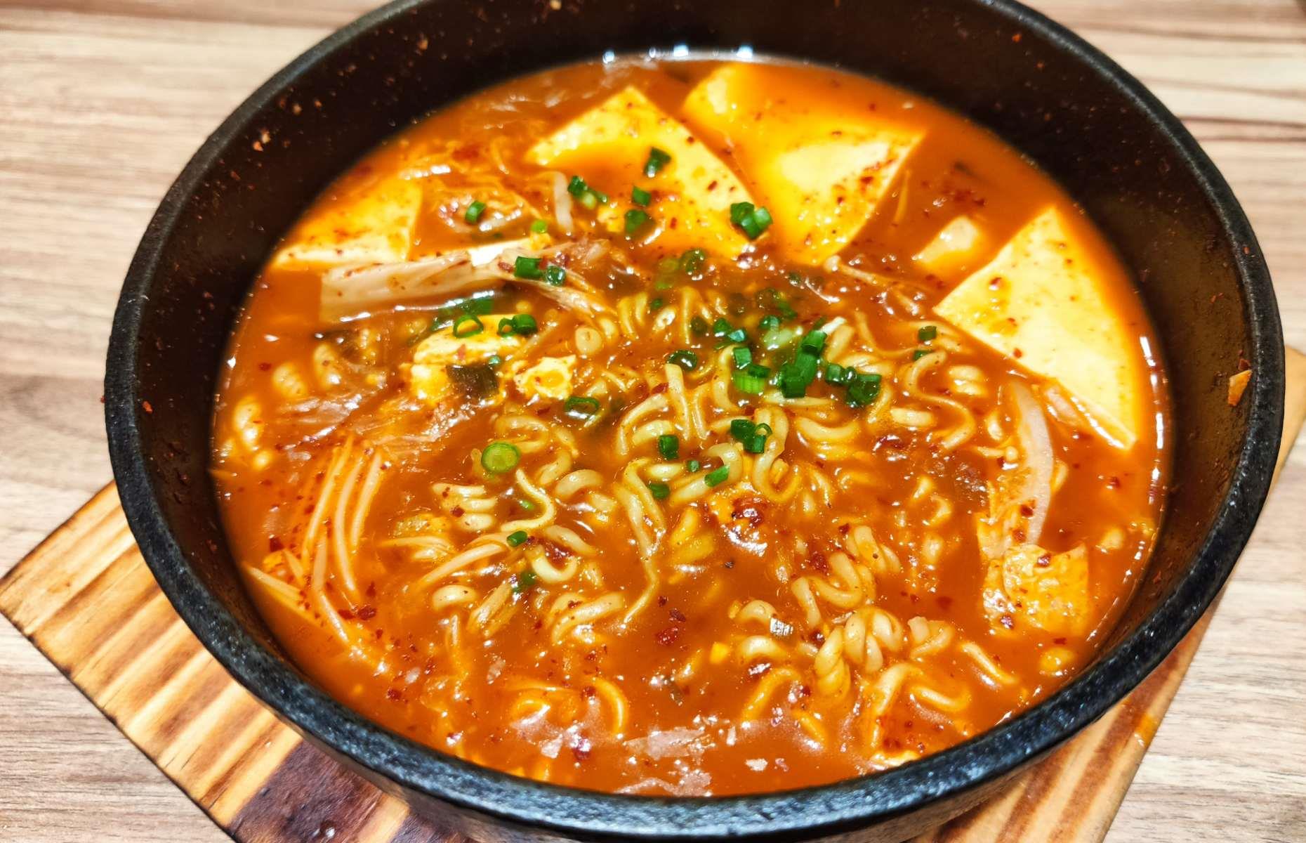 To Sok Jip, Annandale, Virginia 