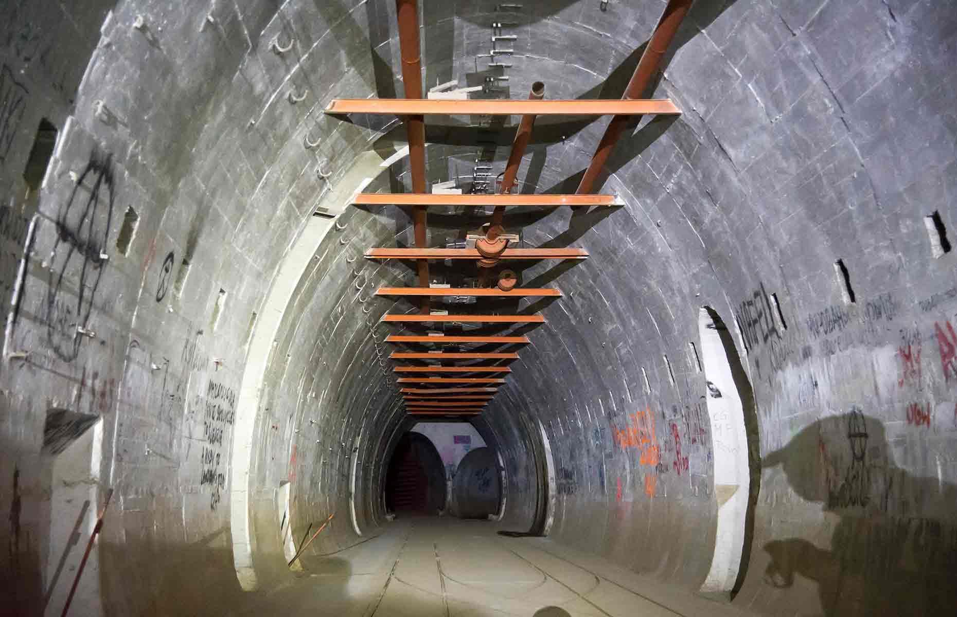 The world's top-secret tunnels and hidden passages | loveproperty.com, image size:1860x1200