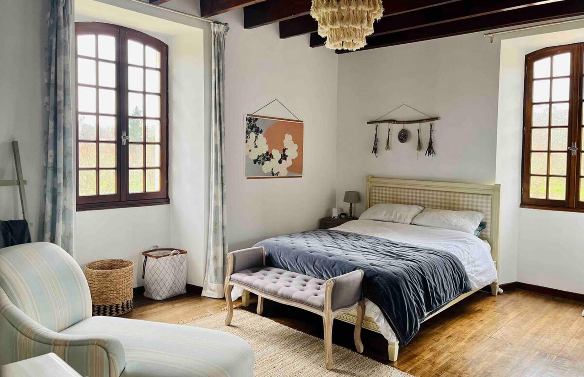 Romantic stone farmhouse: traditional French style