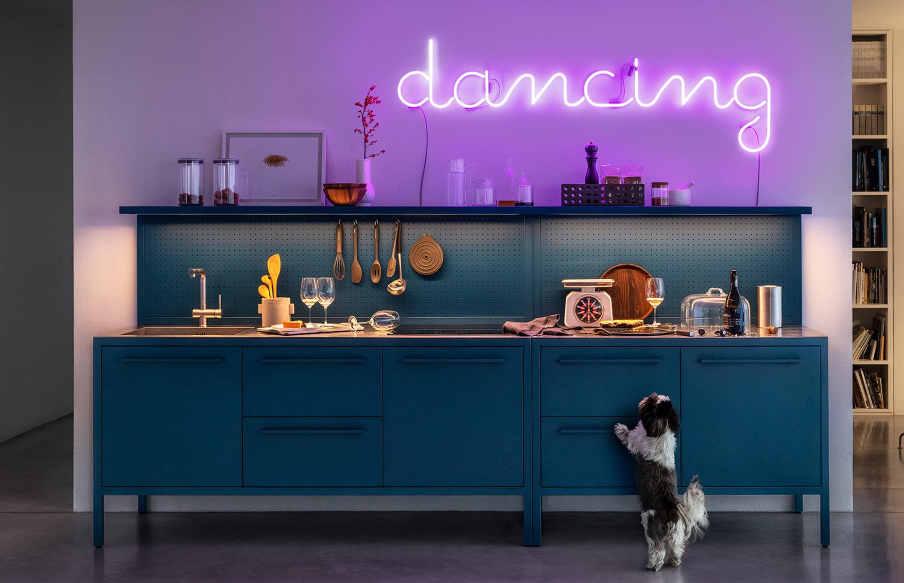 Now: neon lights