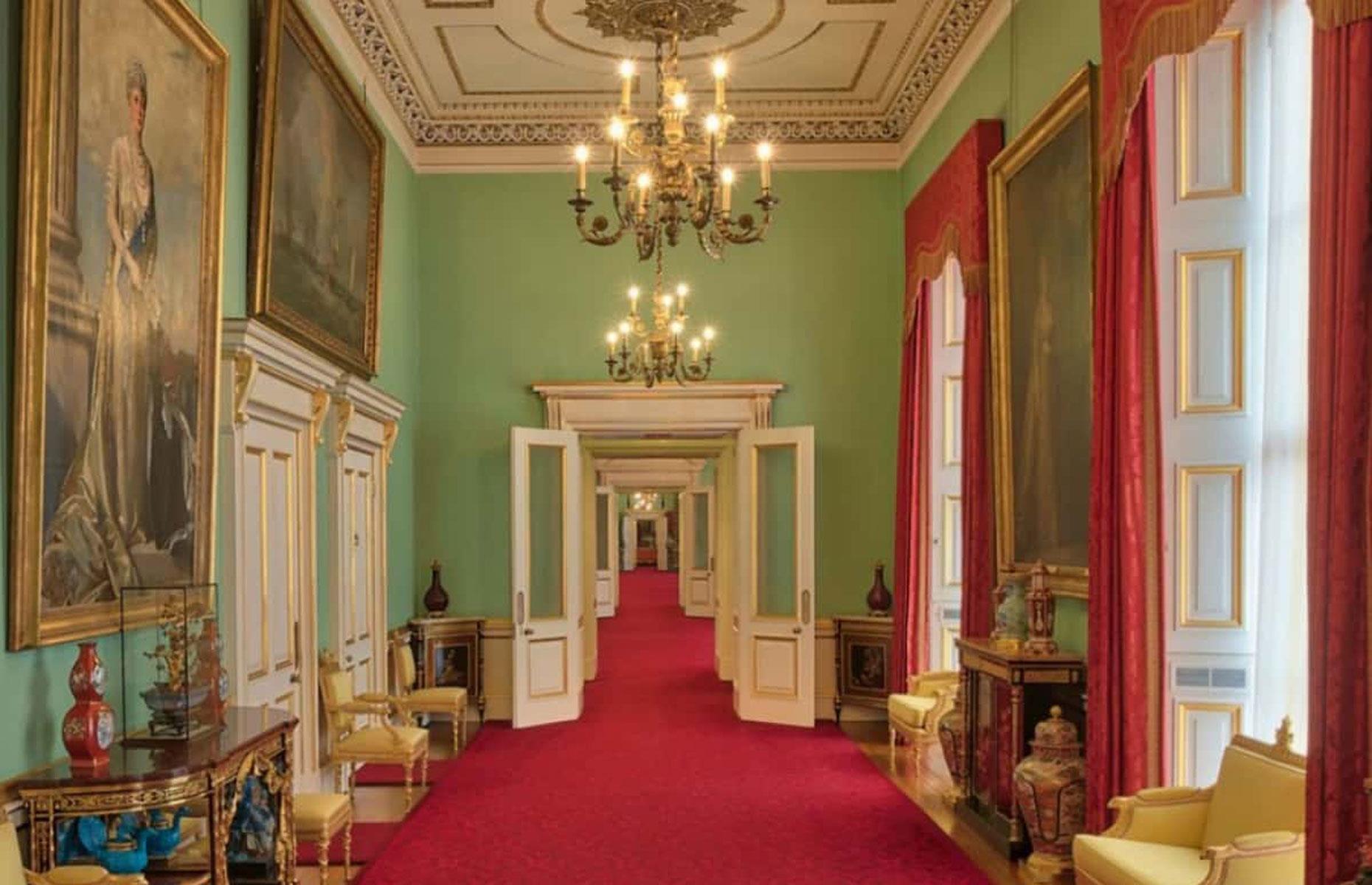 Buckingham Palace, total cost: £369 million ($466m)