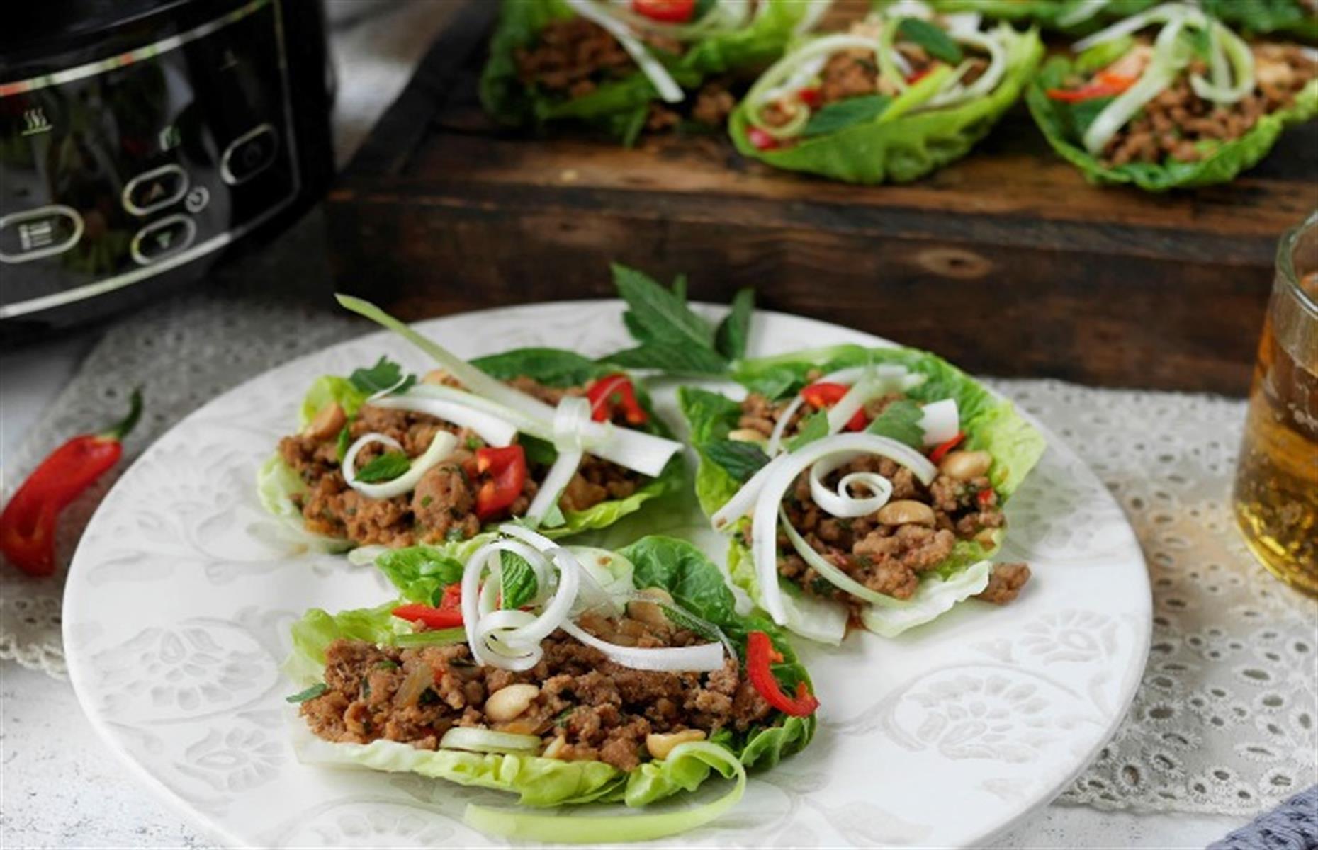 Pork lettuce cups