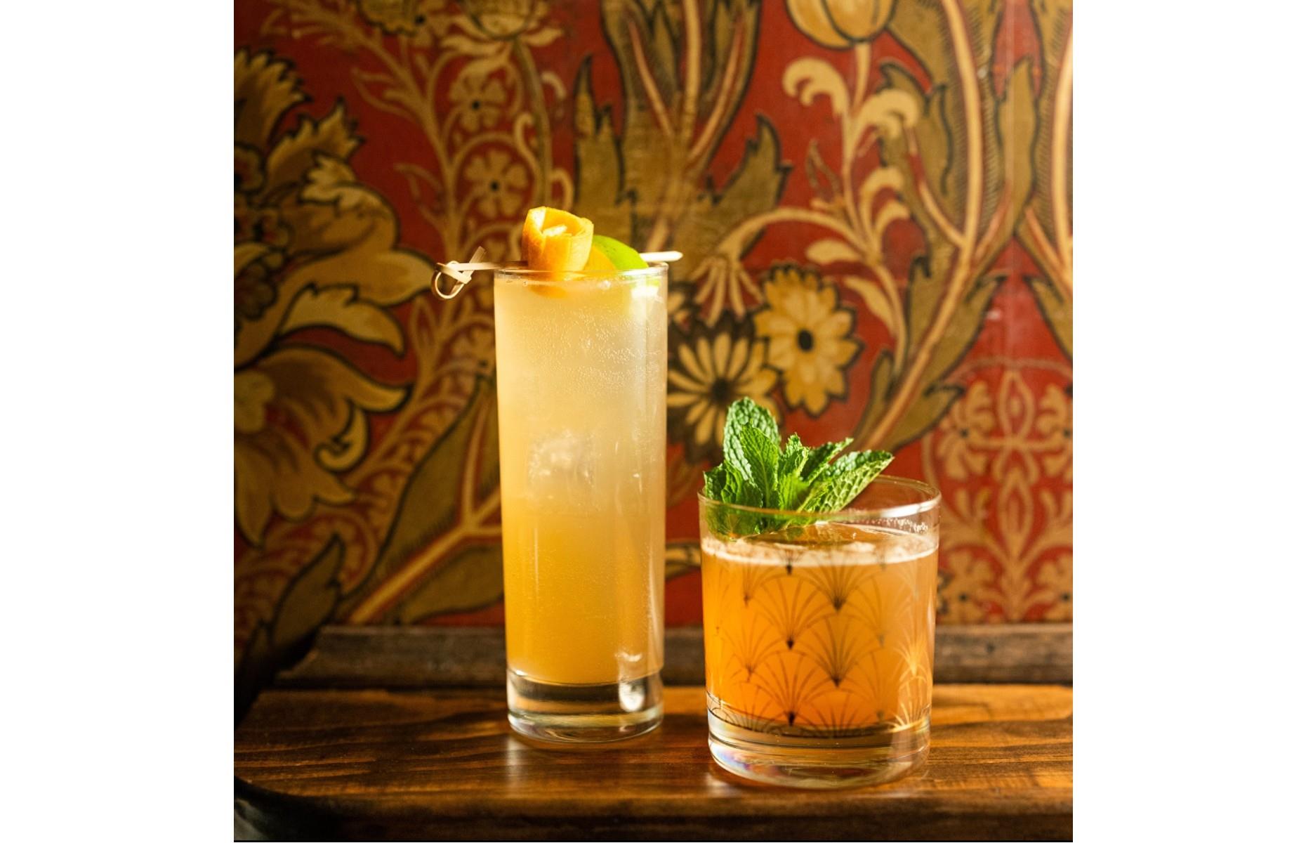 New Jersey: The Junto Attic Bar, Jersey City