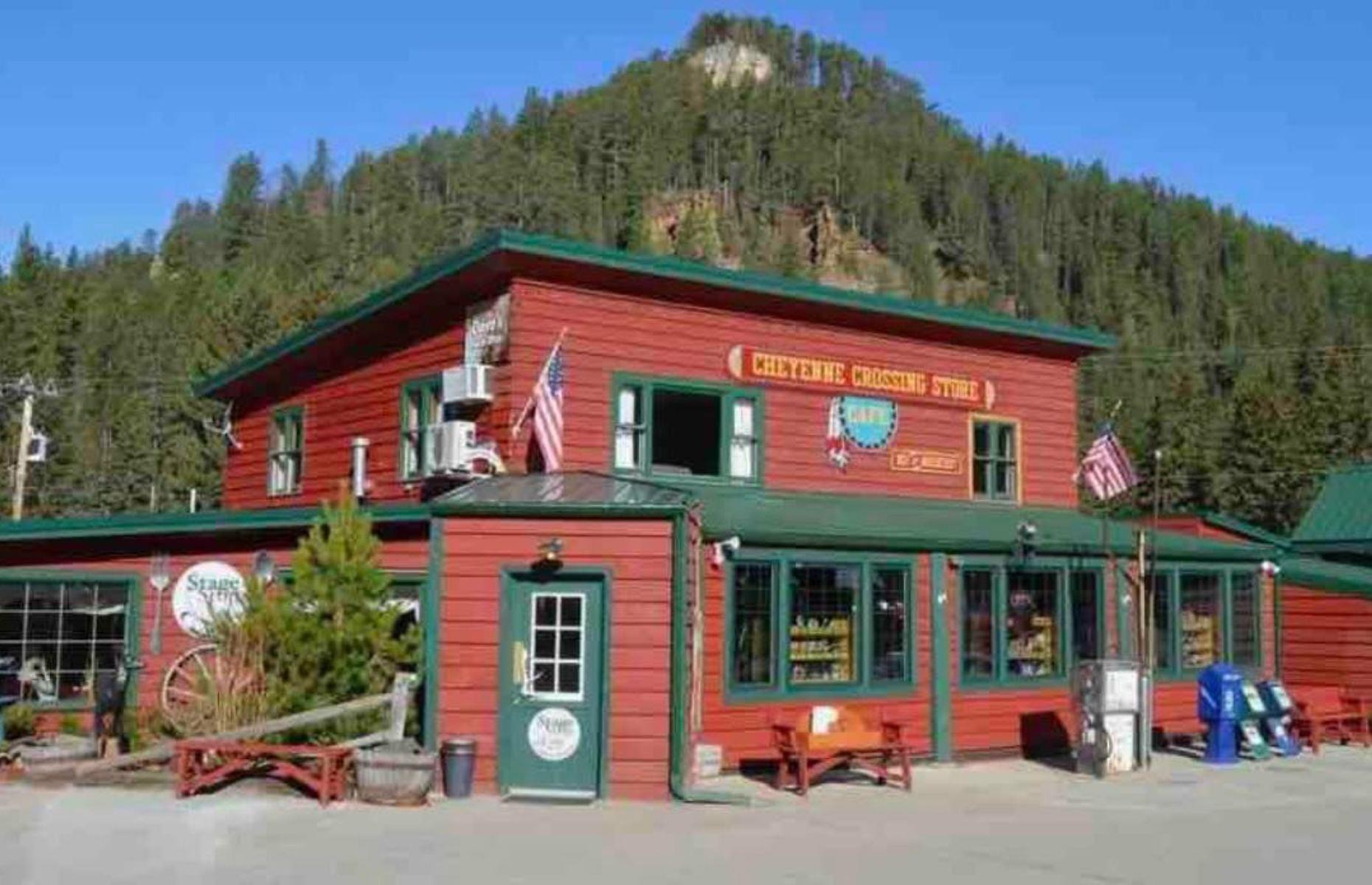 20. South Dakota: Cheyenne Crossing Store, Lead 