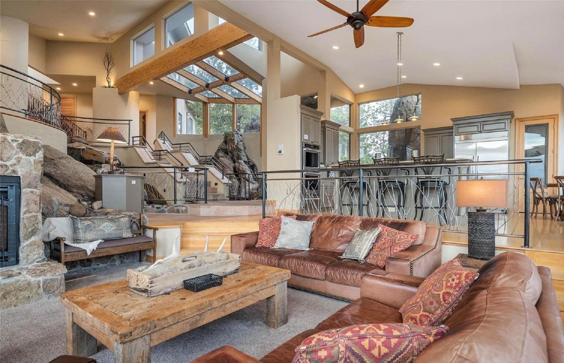 Casa de lujo en la montaña, Colorado, EE. UU.