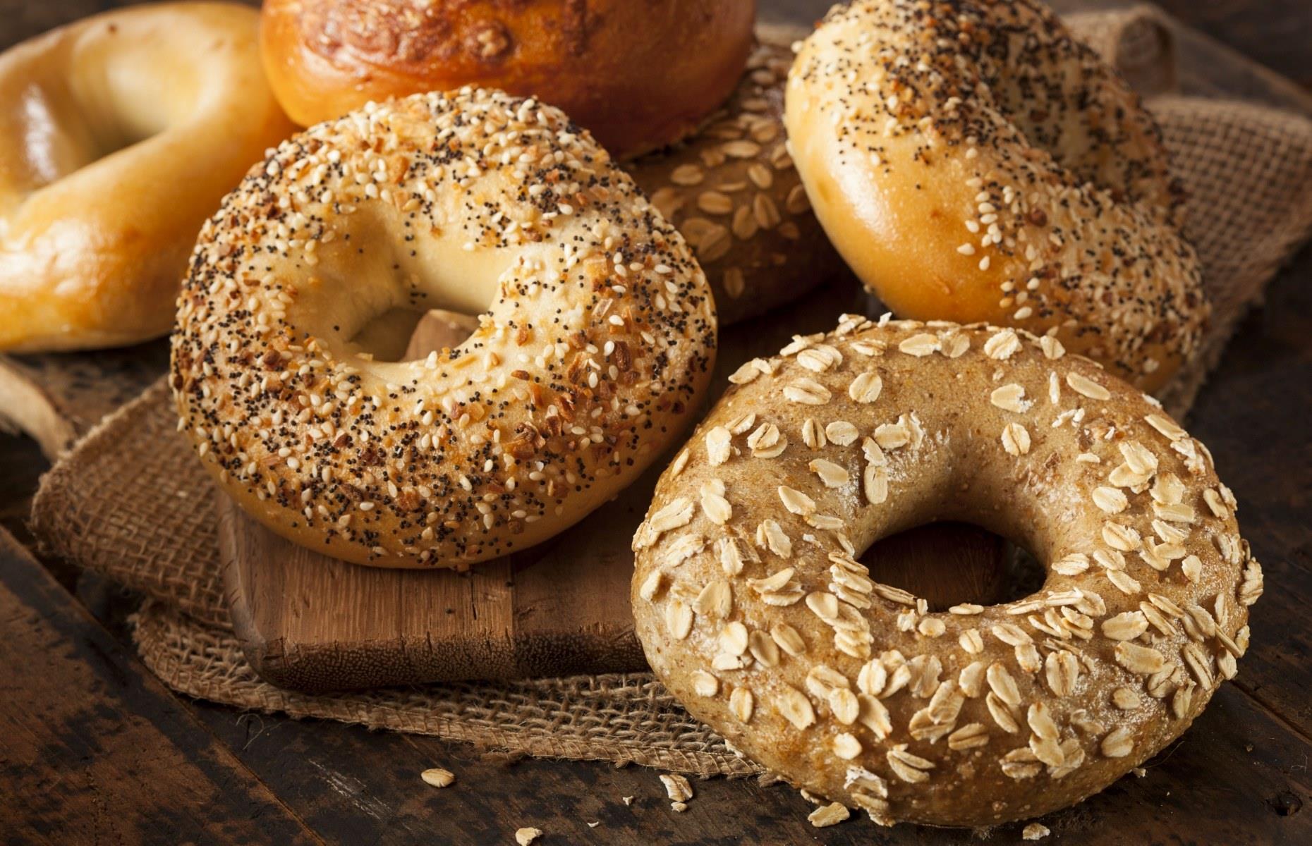 28. Bagel, varios lugares