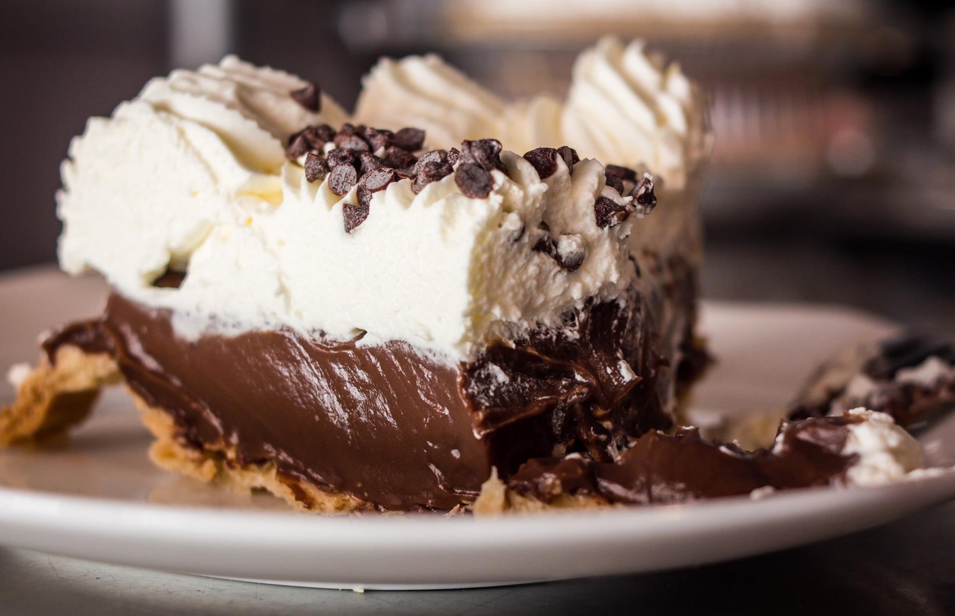 Connecticut: chocolate crème pie, Granny's Pie Factory, East Hartford