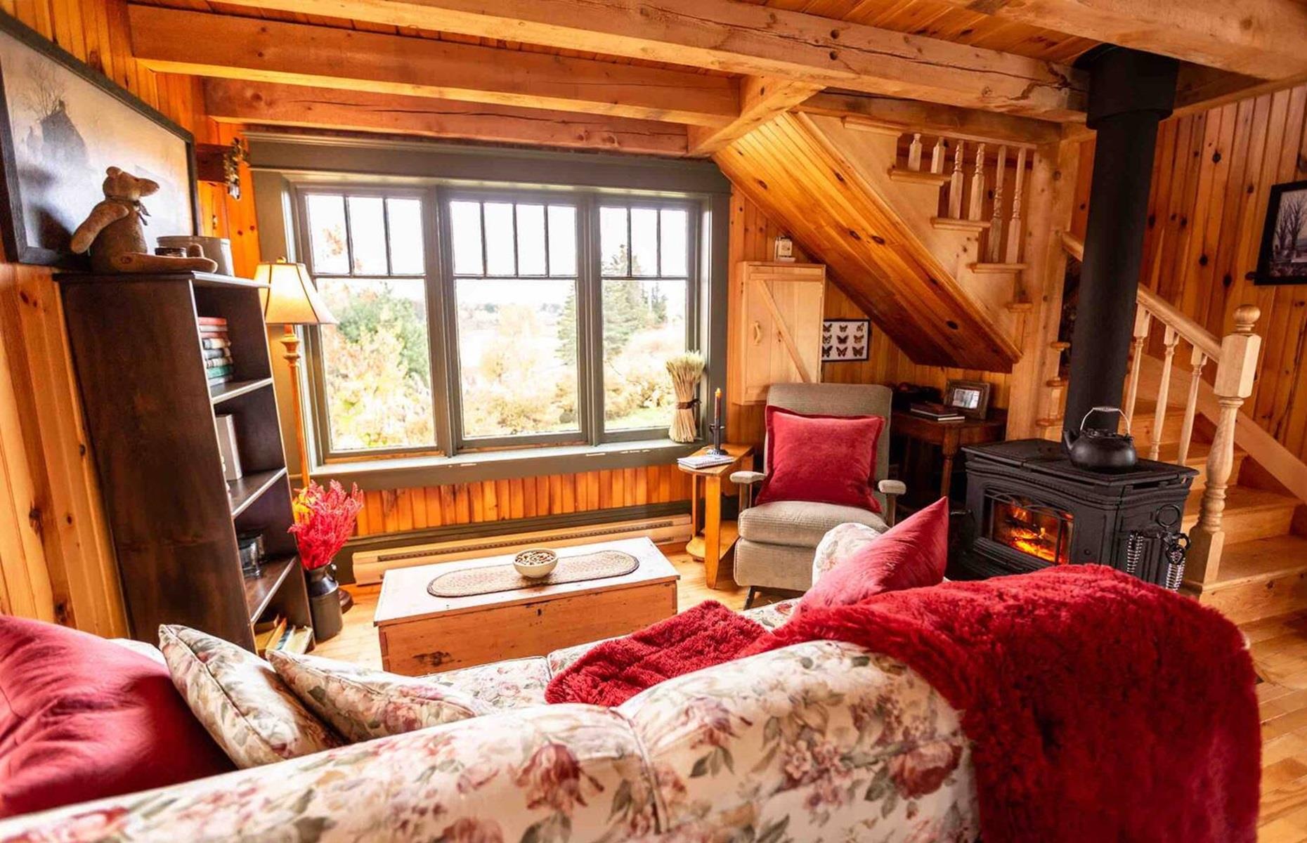 Hambrook Point Cottage, New Brunswick, Canada