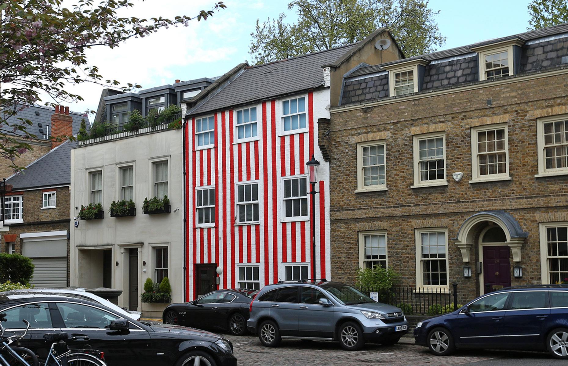 Woman gave house 'circus' makeover after planning complaints