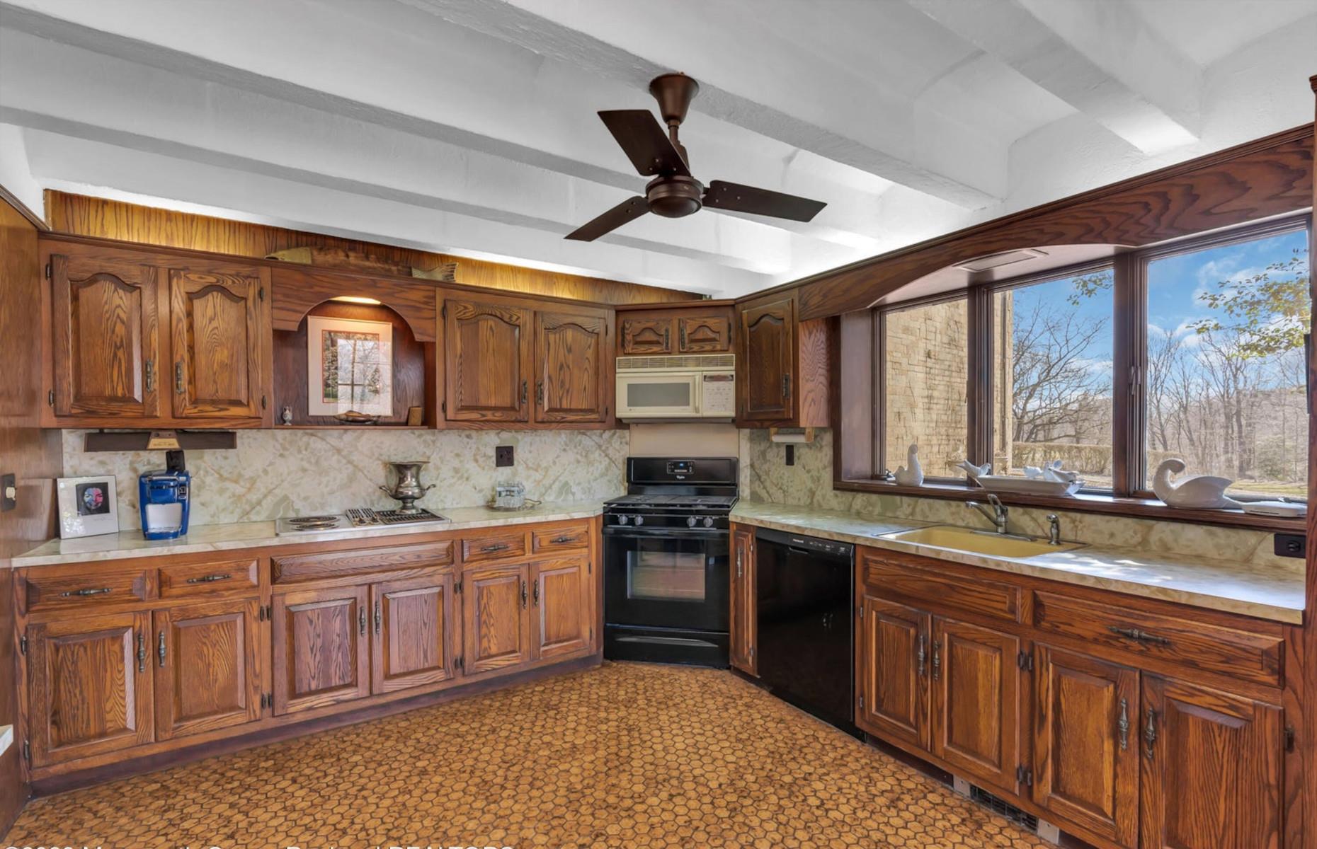 Cosy kitchen 