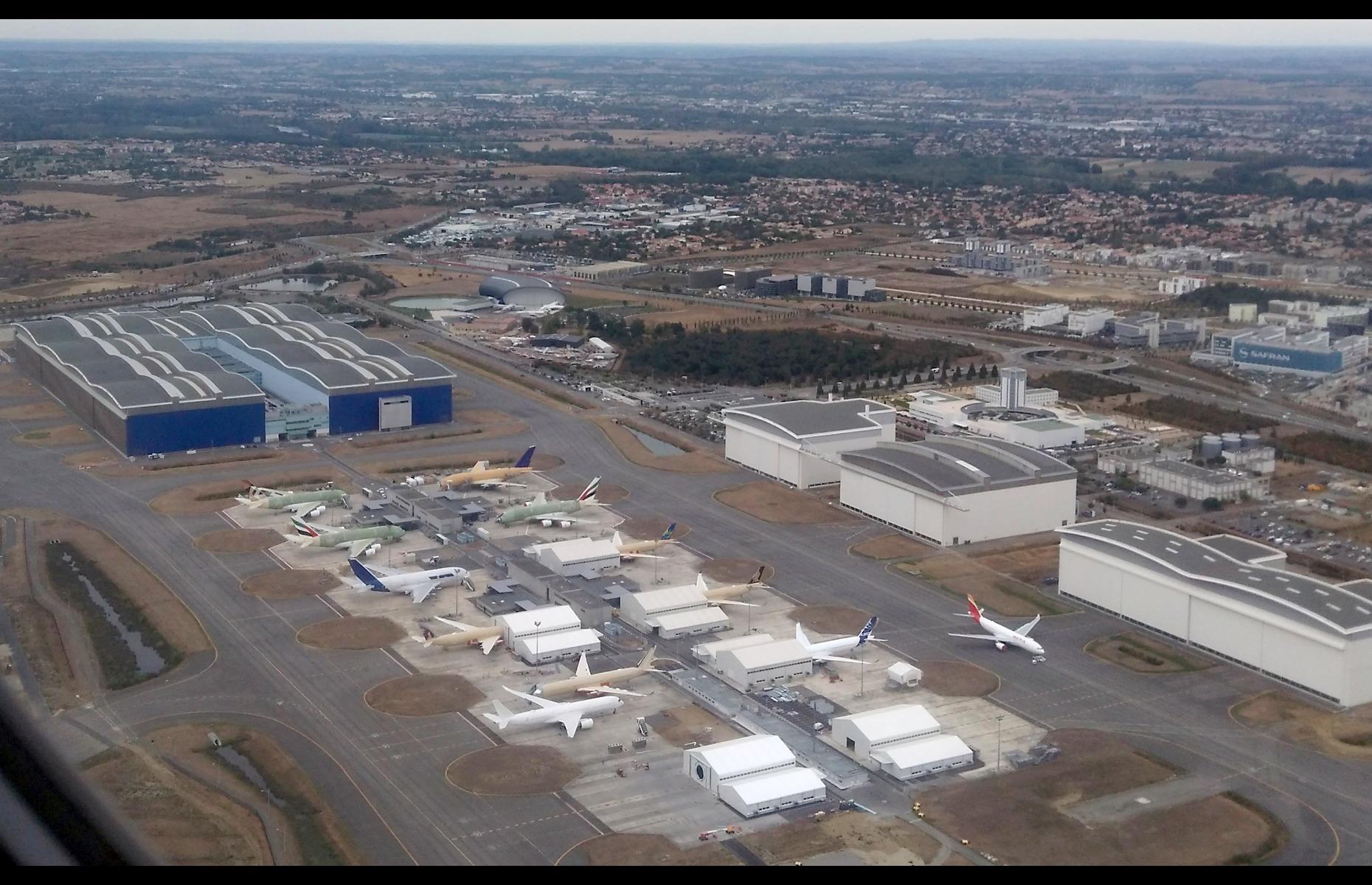 Jean-Luc Lagardère Plant, France: 1.3 million square feet (122,500 square metres)