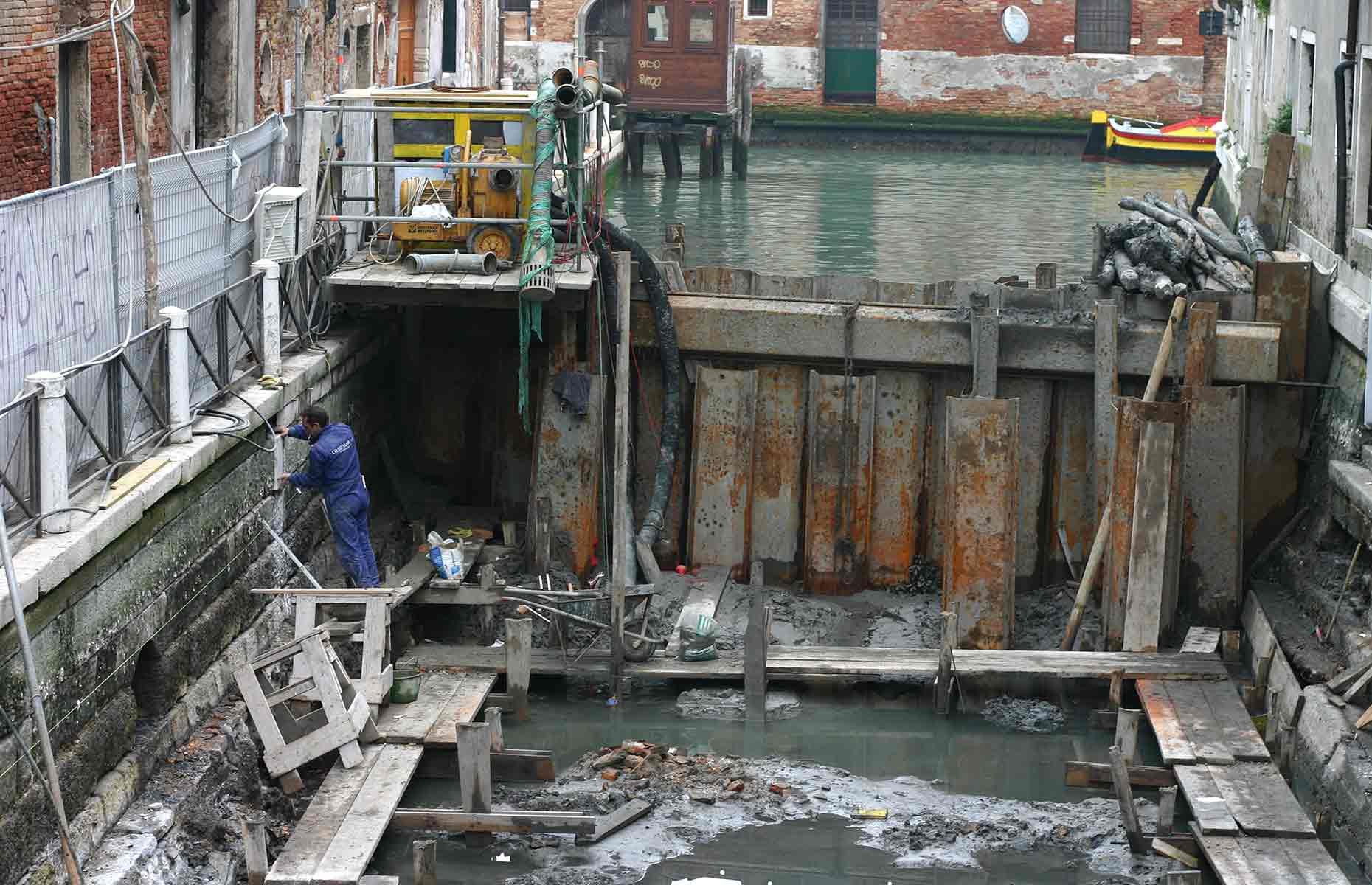 Edificios flotantes, Venecia, Italia