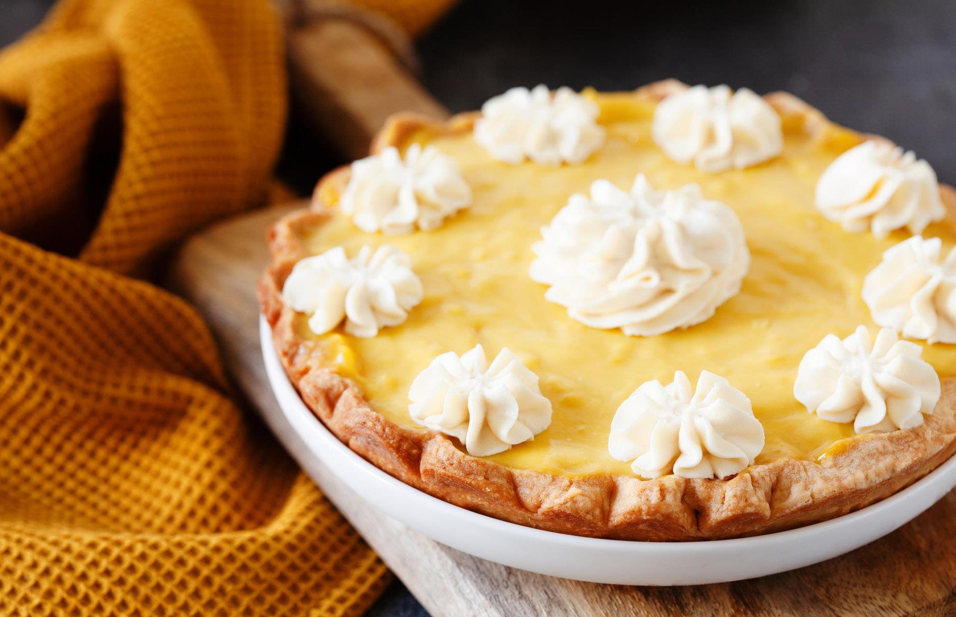 1950s: lemon chiffon pie