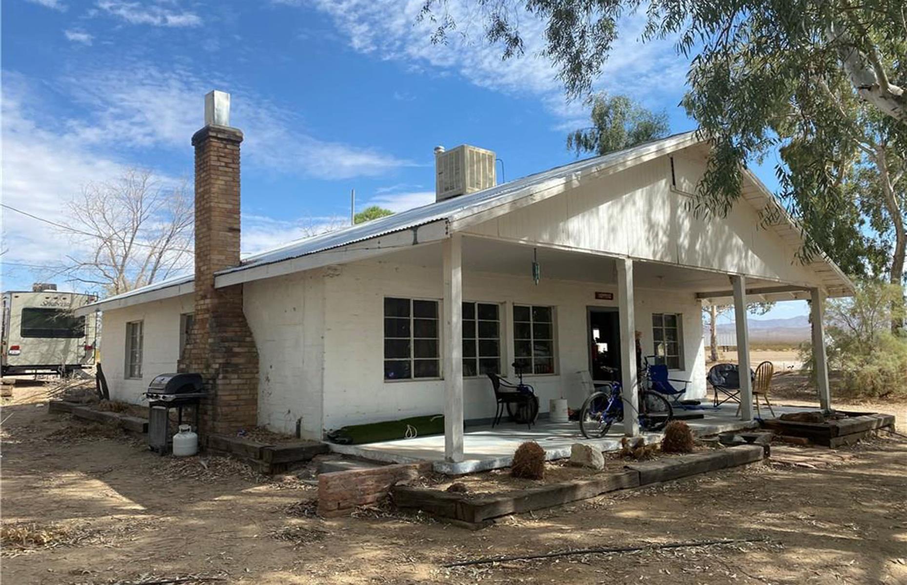 Historic nomadic town, California, USA: $2.8 million
